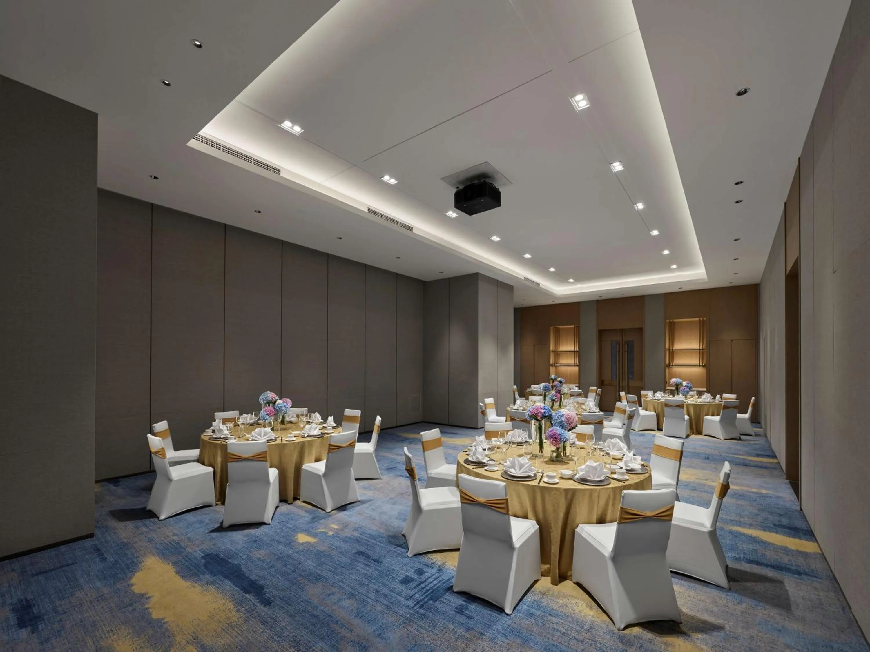 Meeting/conference room in DoubleTree by Hilton Chengdu Riverside - Close to Panda Base and Chengdu East Railway