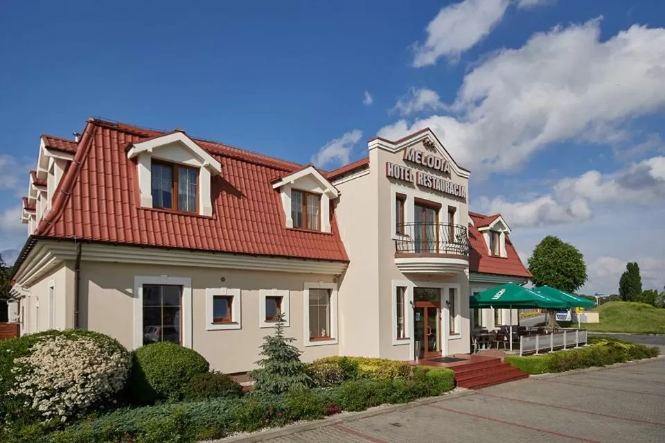 Property building in Hotel Melodia ***