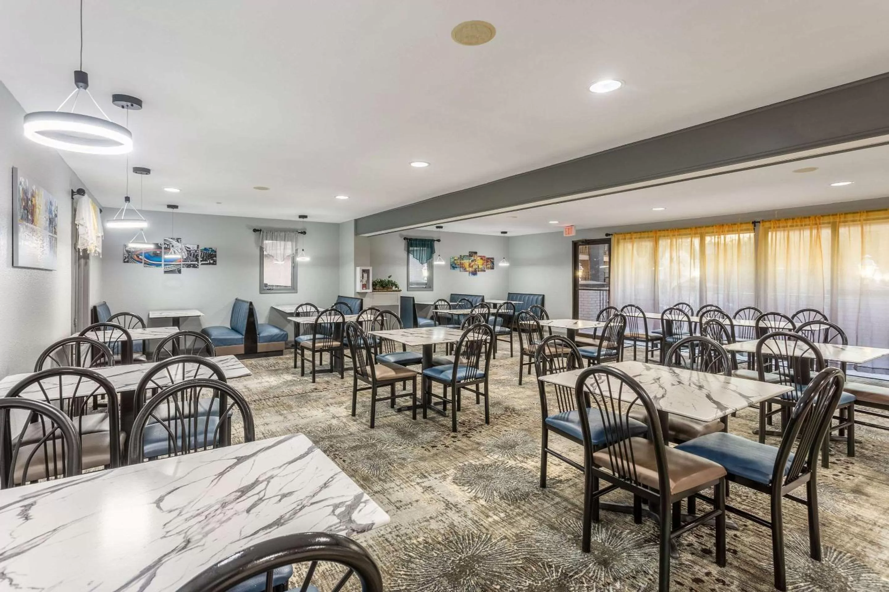 Restaurant/places to eat in Quality Inn Branson On the Strip