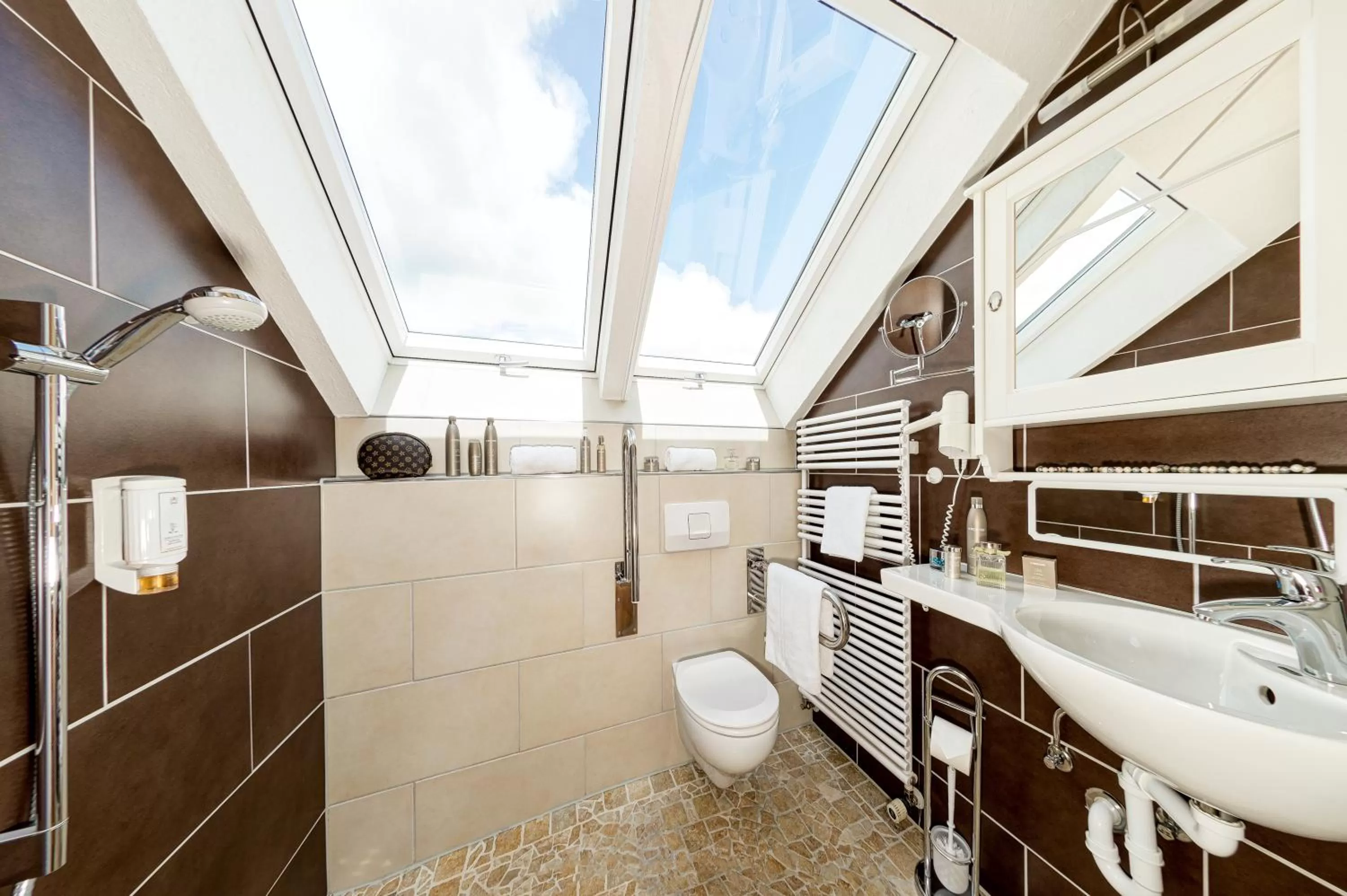 Day, Bathroom in Familien- und Wellnesshotel "Viktoria"