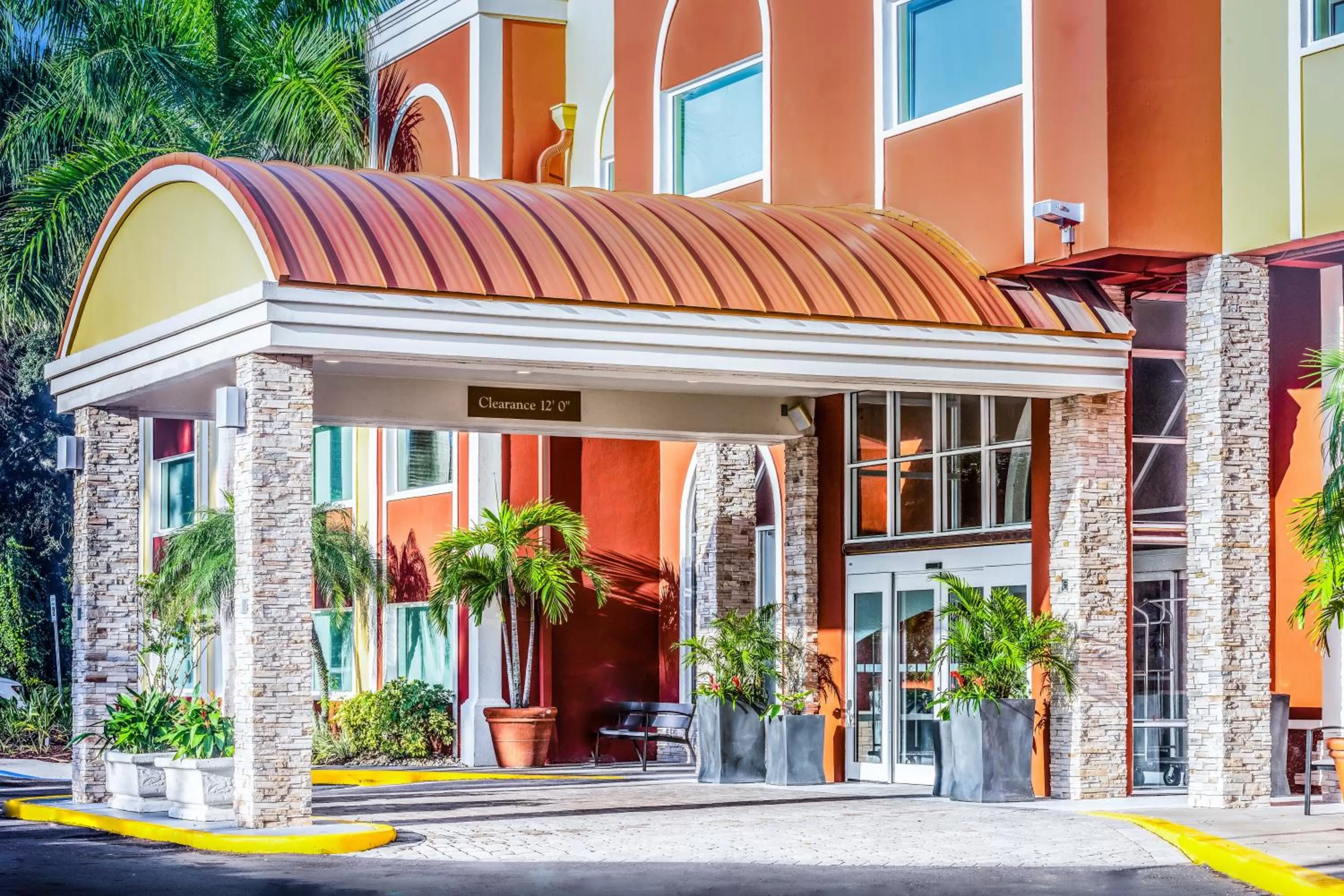 Property building in Holiday Inn Express Hotel & Suites Bradenton West by IHG