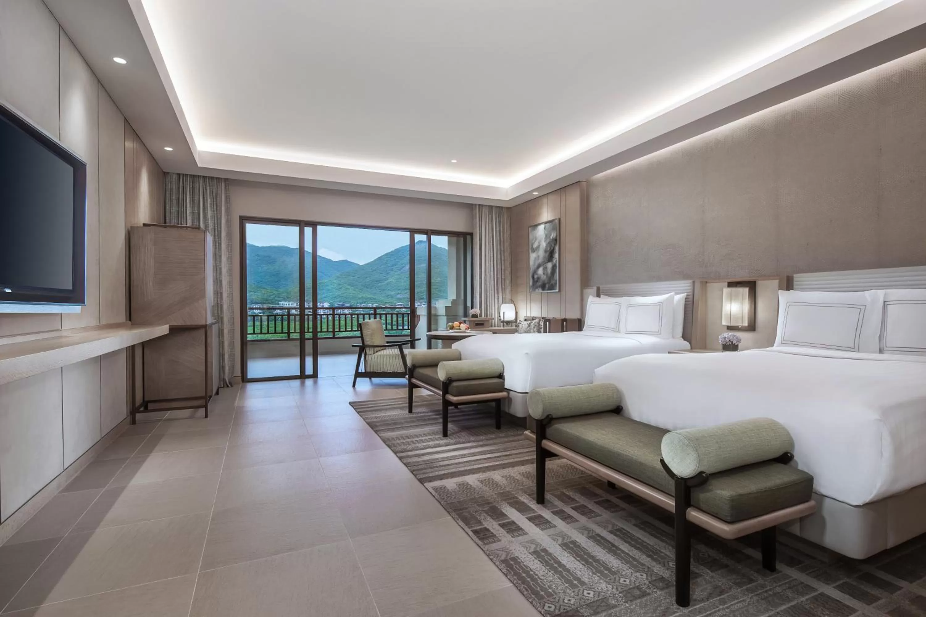 Photo of the whole room, Bed in The Ritz-Carlton Sanya, Yalong Bay