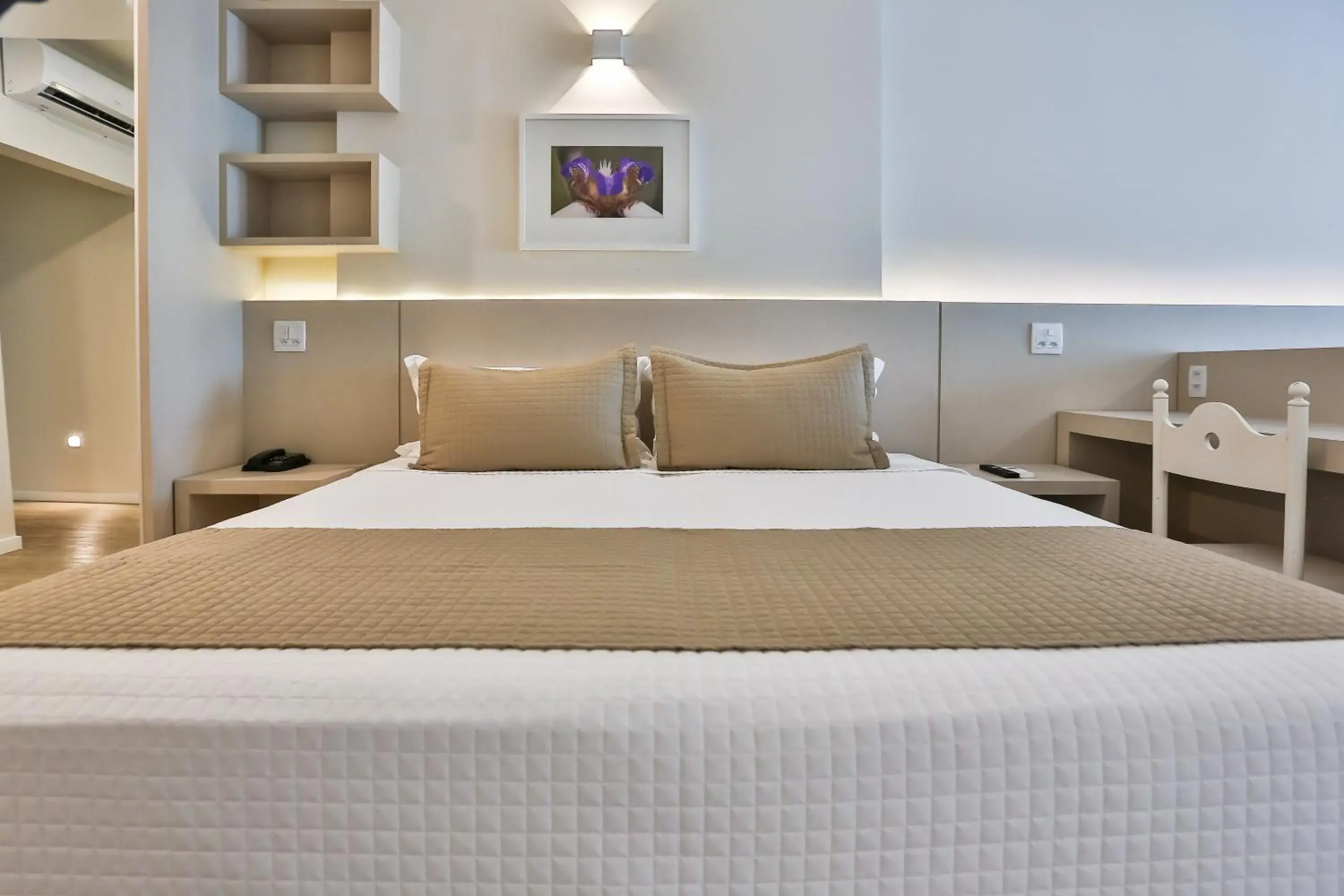 Deluxe Suite with Sea View in Itapema Beach Hotel & Convention Deluxe Suite with Sea View in Itapema Beach Hotel & Convention