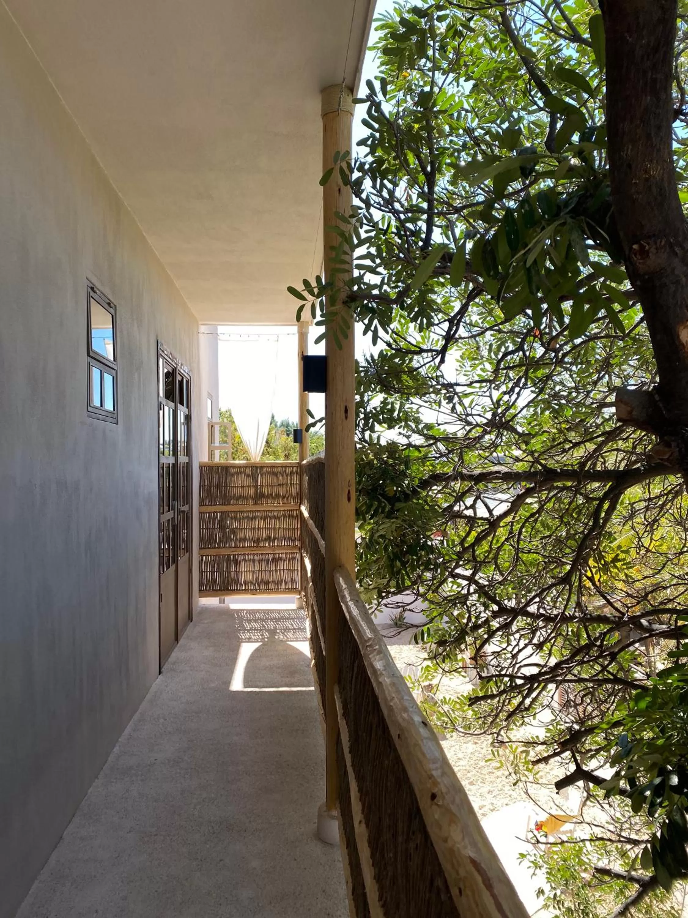 The Mantarraya Outpost