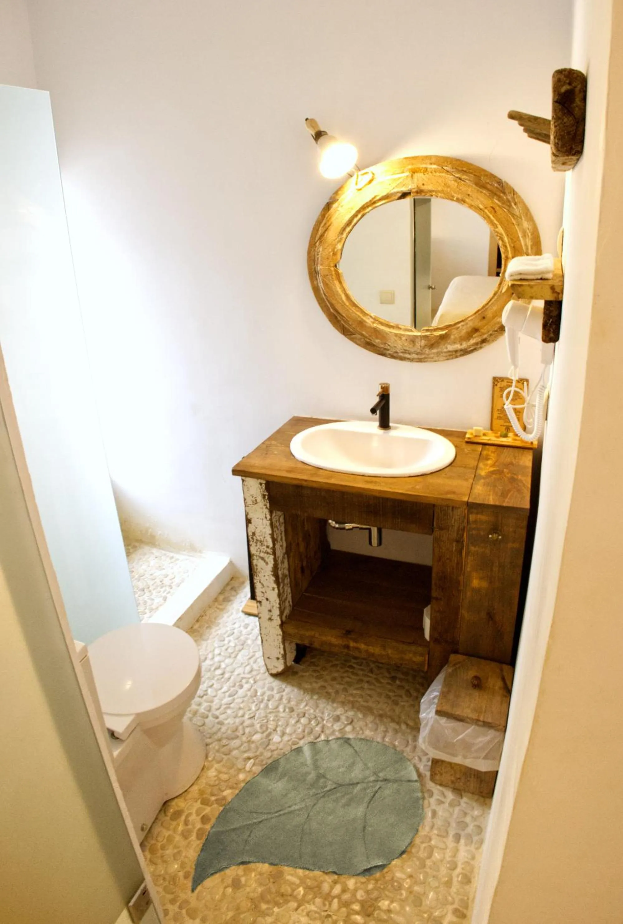 Bathroom in Boutique Hostal La Curandera de Salinas