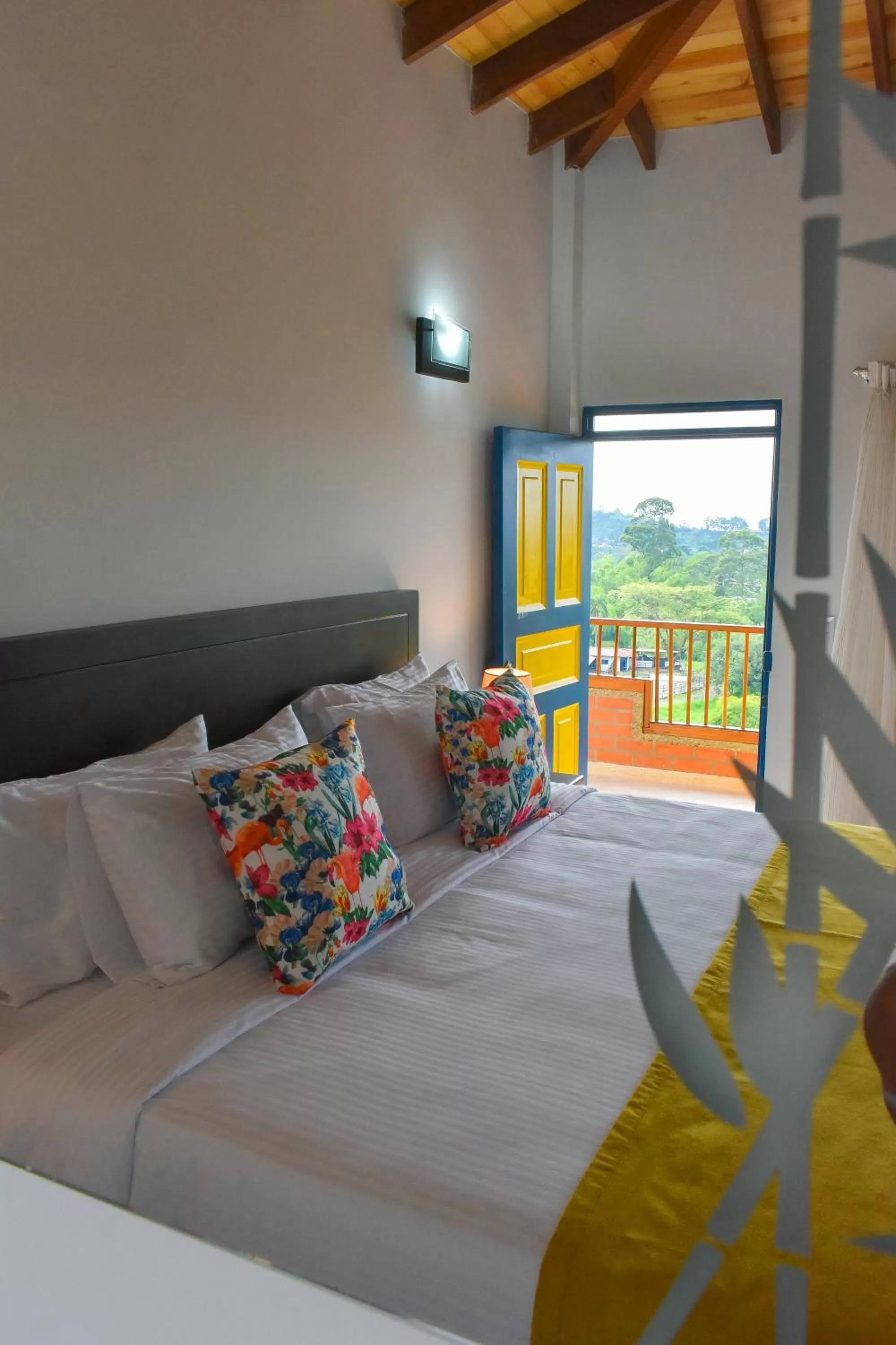 Bed in Guaduales Ecohotel