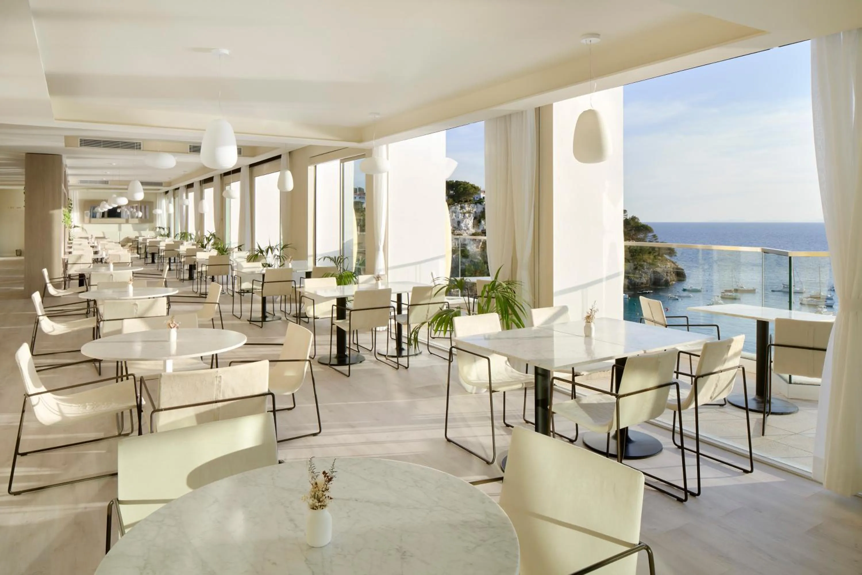 Restaurant/places to eat in Meliá Cala Galdana