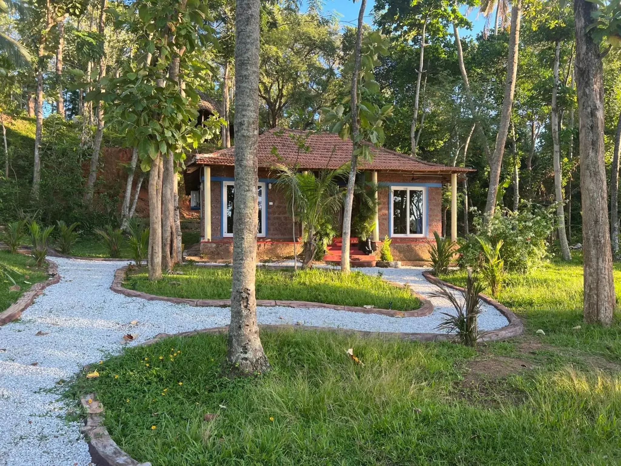 Single Room with Lake View in Vishram Village Single Room with Lake View in Vishram Village