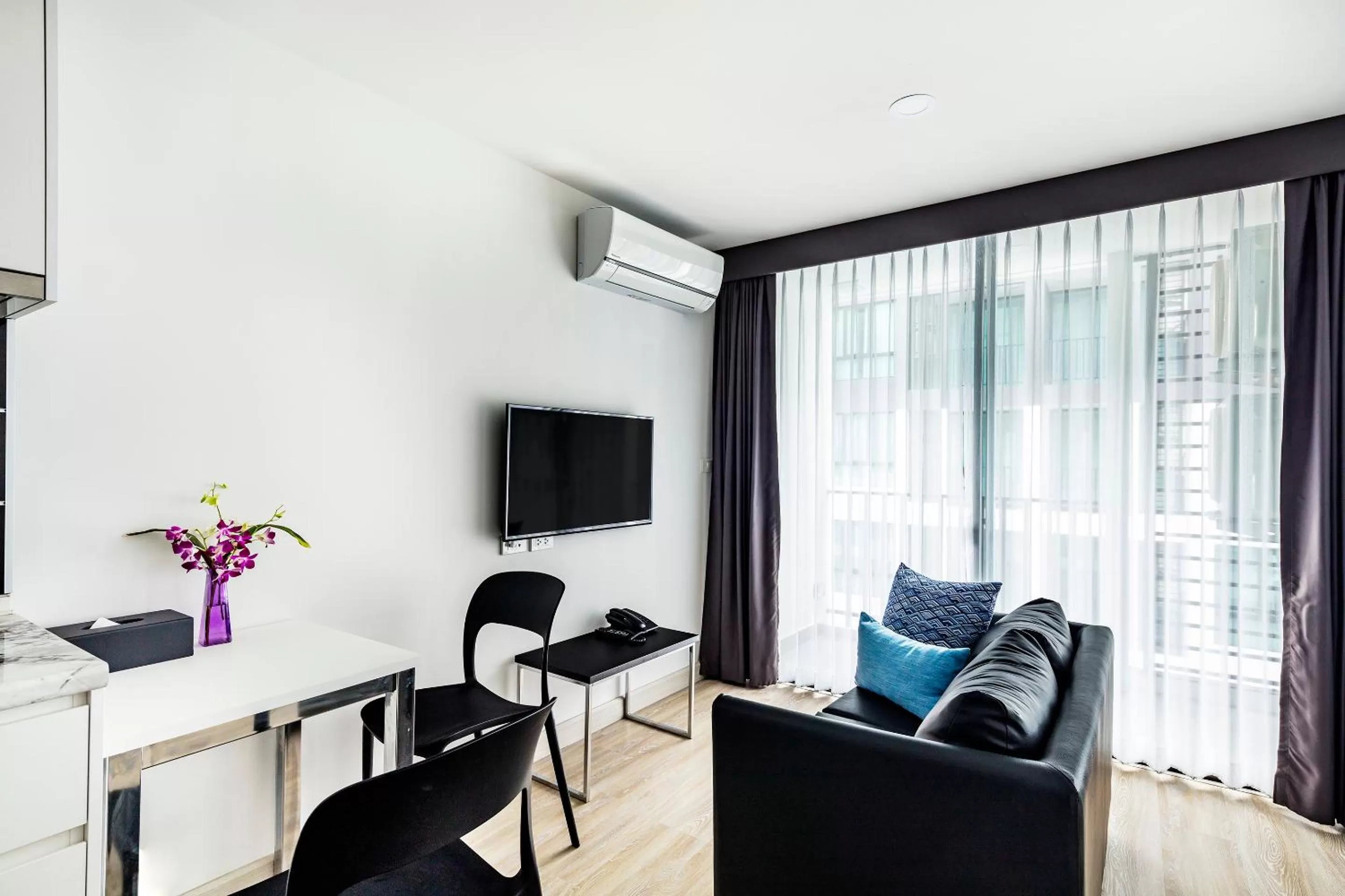 Communal lounge/ TV room in The Rizin