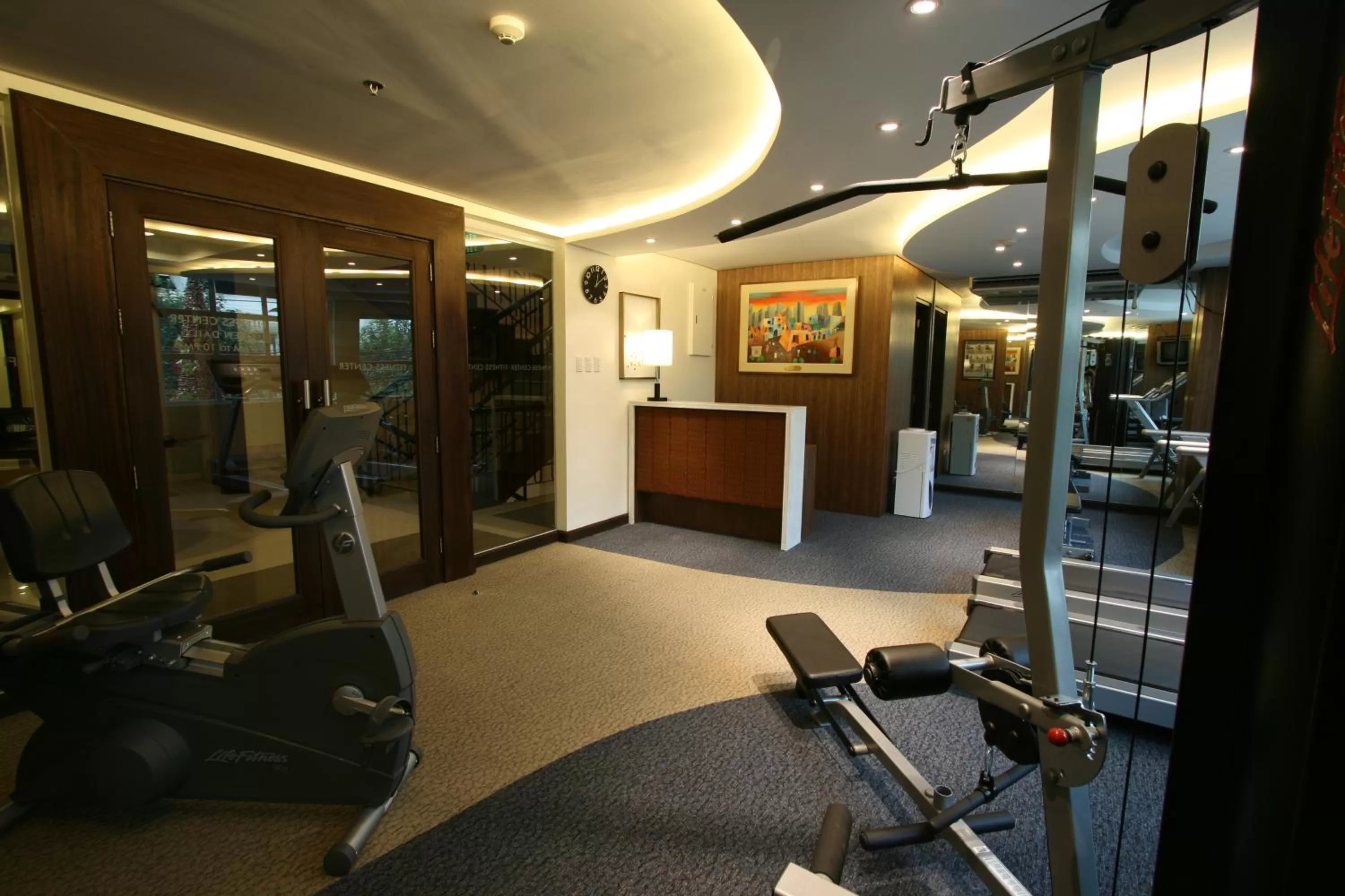 Fitness centre/facilities in Crown Regency Hotel Makati