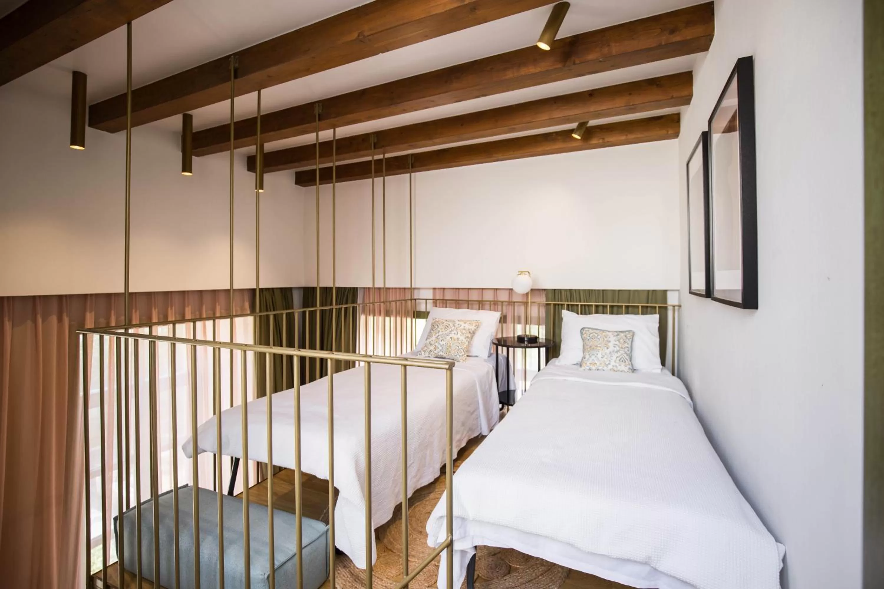 Bed in Neratze Hammam Suites