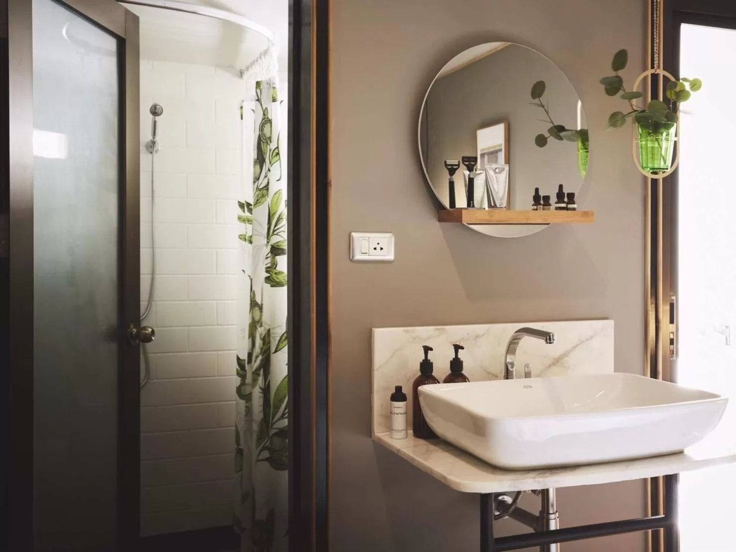 Superior Twin Room in Josh Hotel