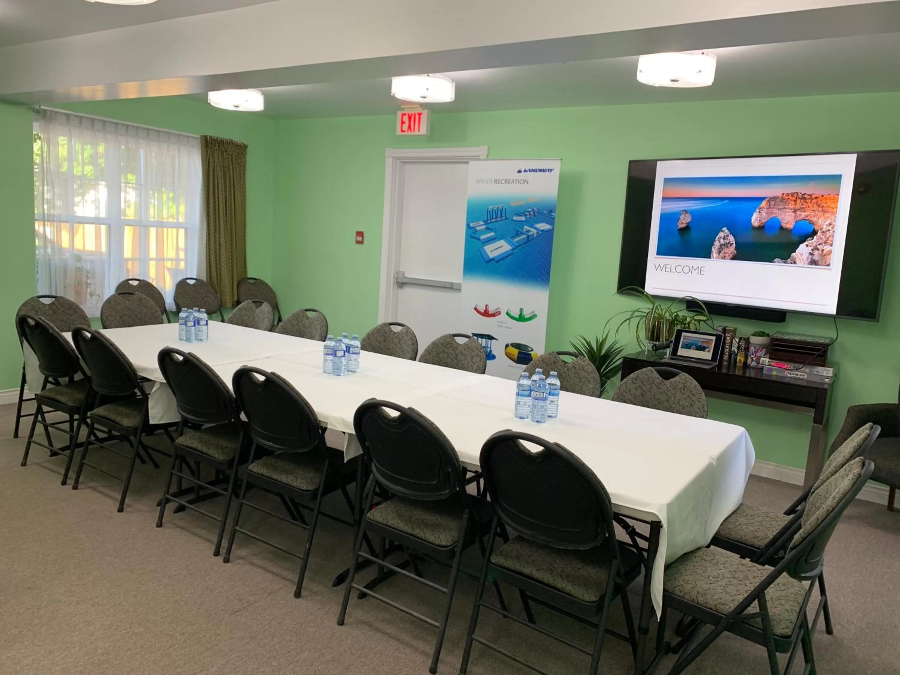 Business facilities in Midtown Motel & Suites