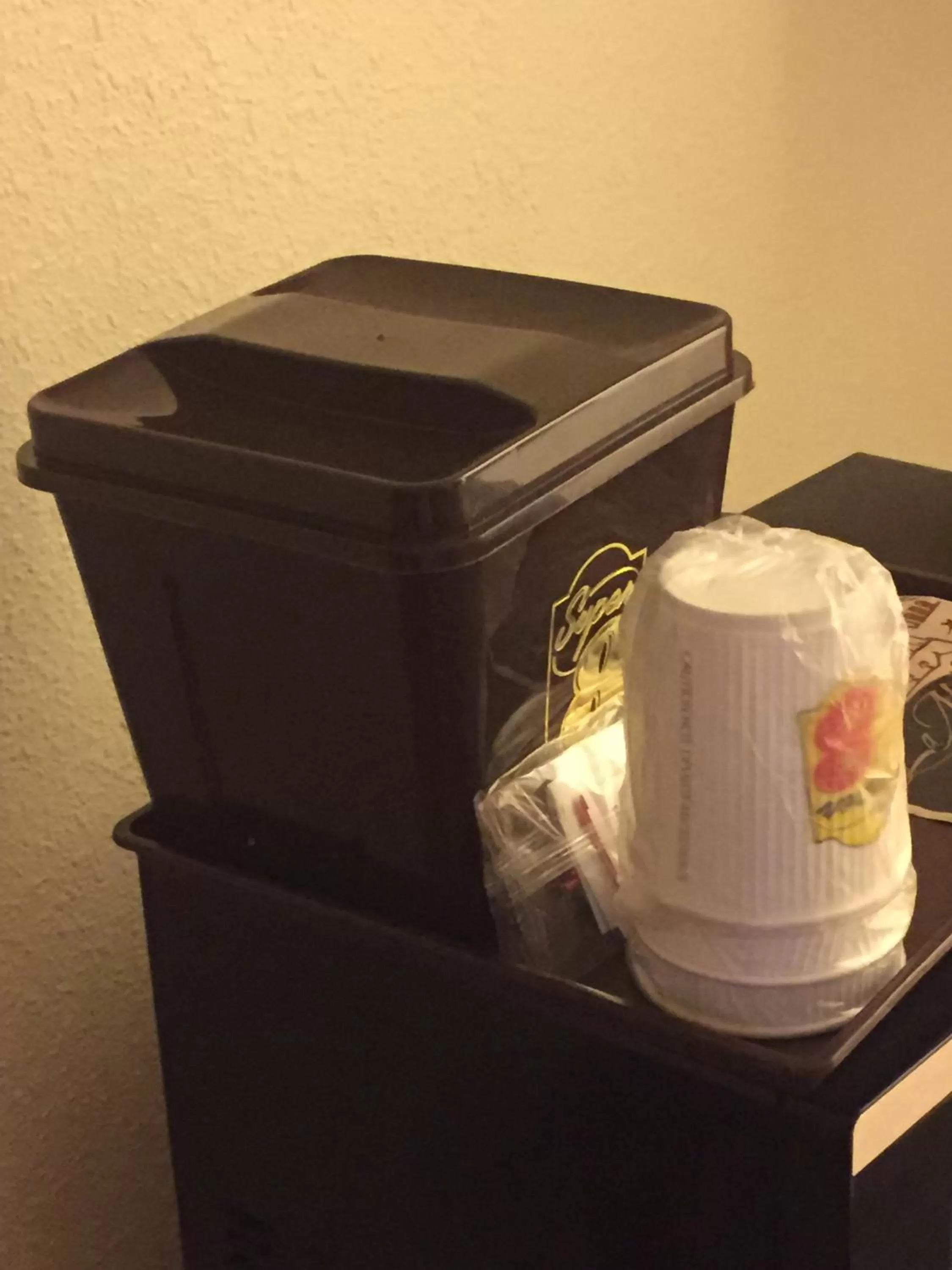 King Room - Disability Access - Smoking in Super 8 by Wyndham Allentown