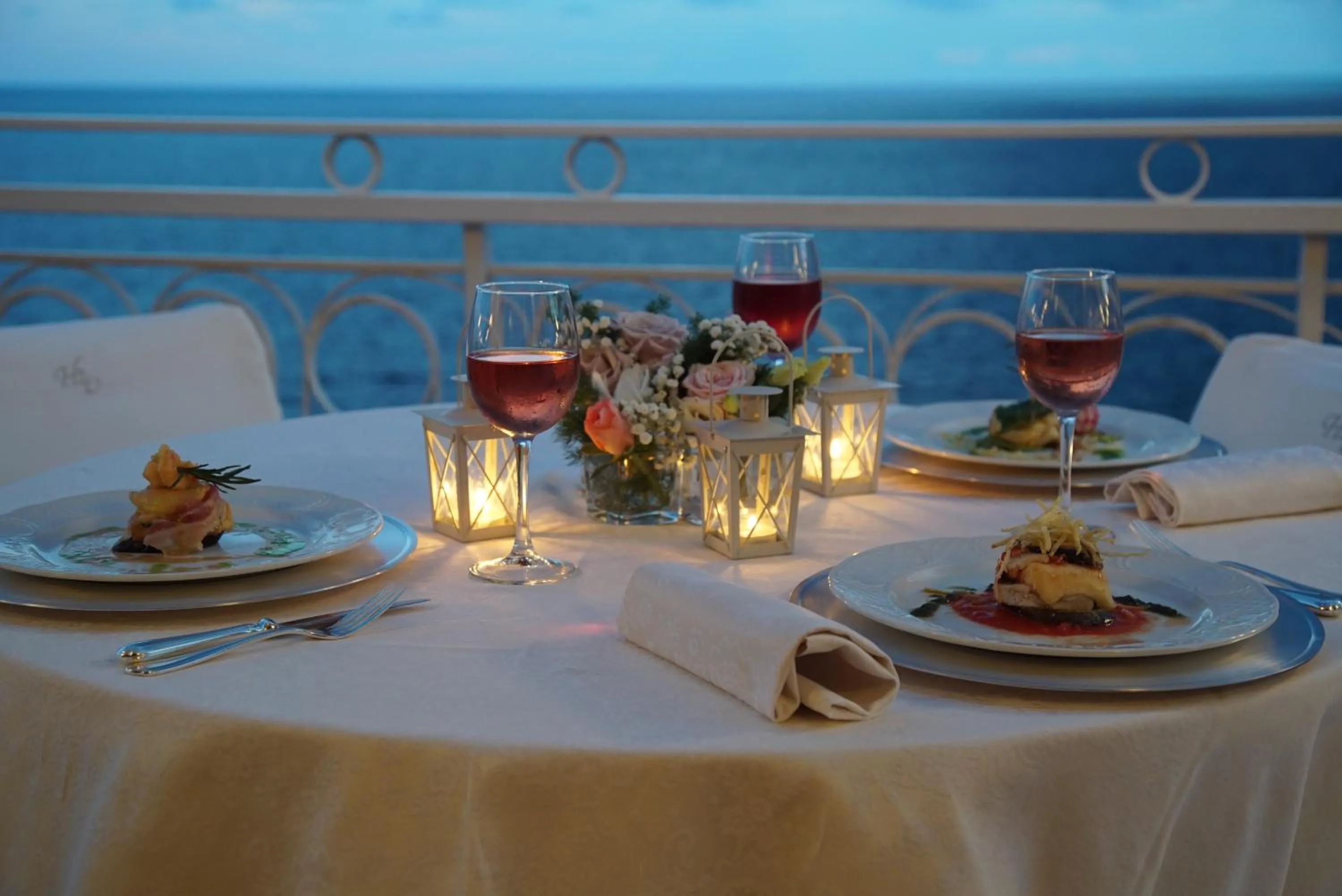 Restaurant/places to eat in Hotel Club Due Torri