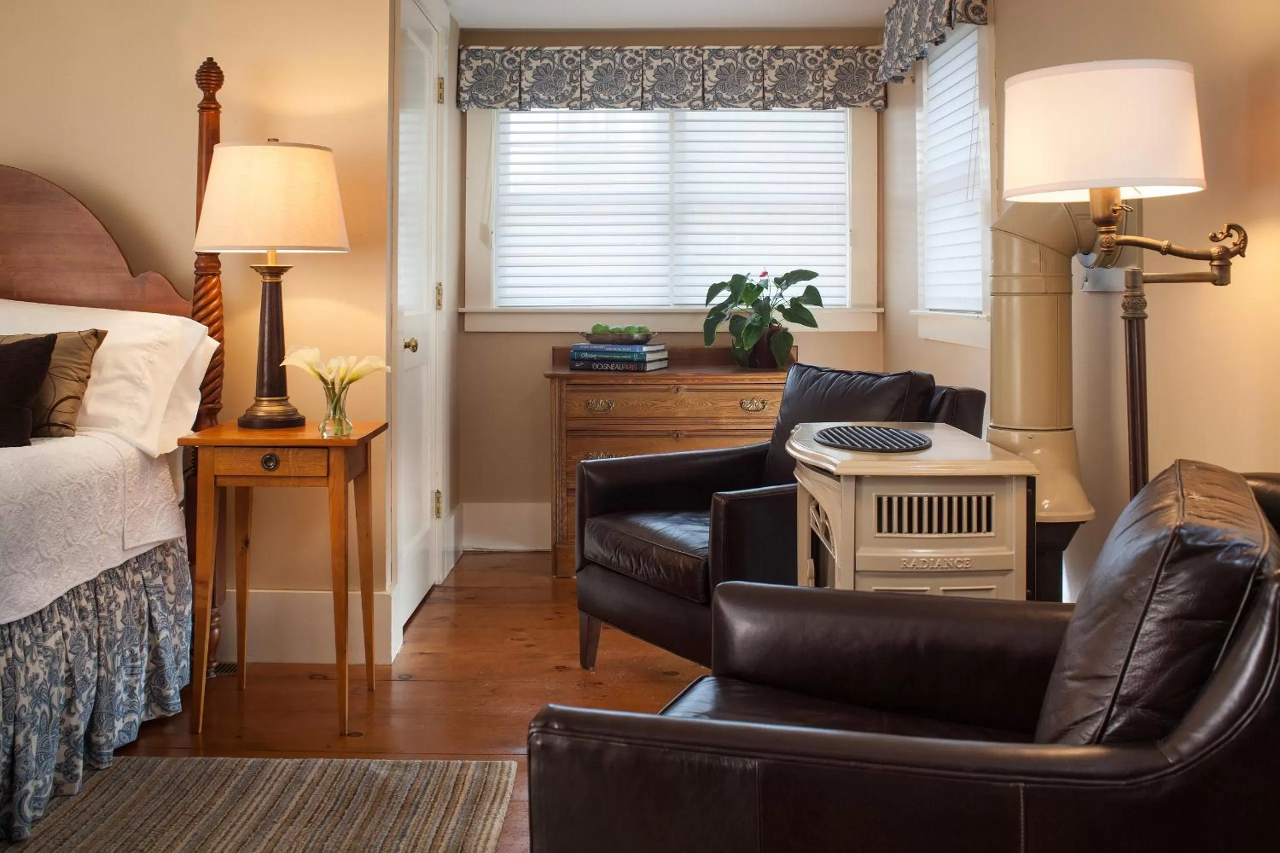 Bed in Sugar Hill Inn