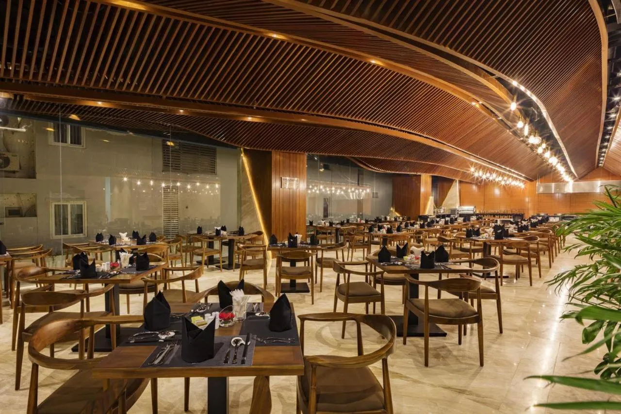 Holi Beach Hotel & Apartments