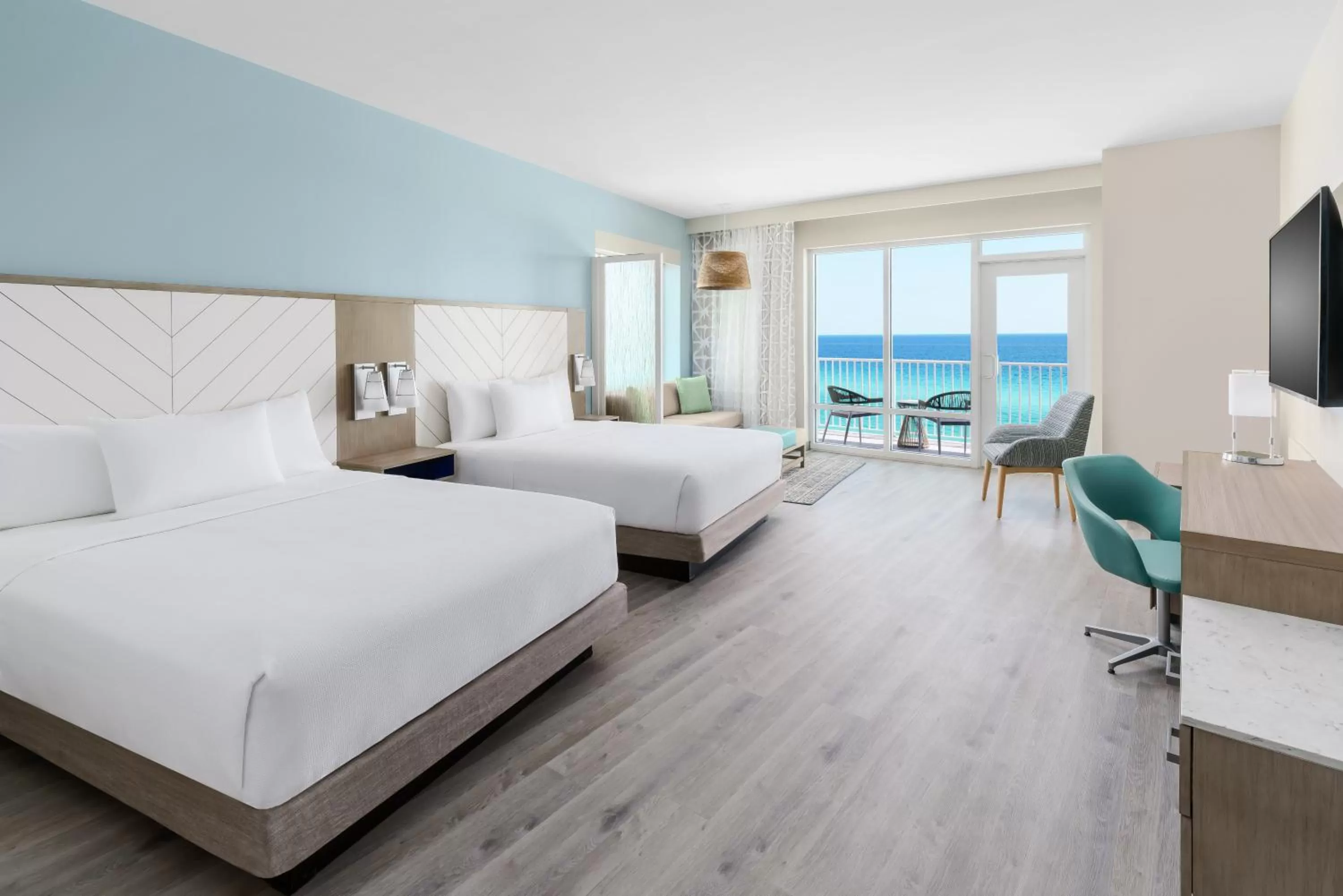 Photo of the whole room, Bed in Hyatt Place Panama City Beach - Beachfront