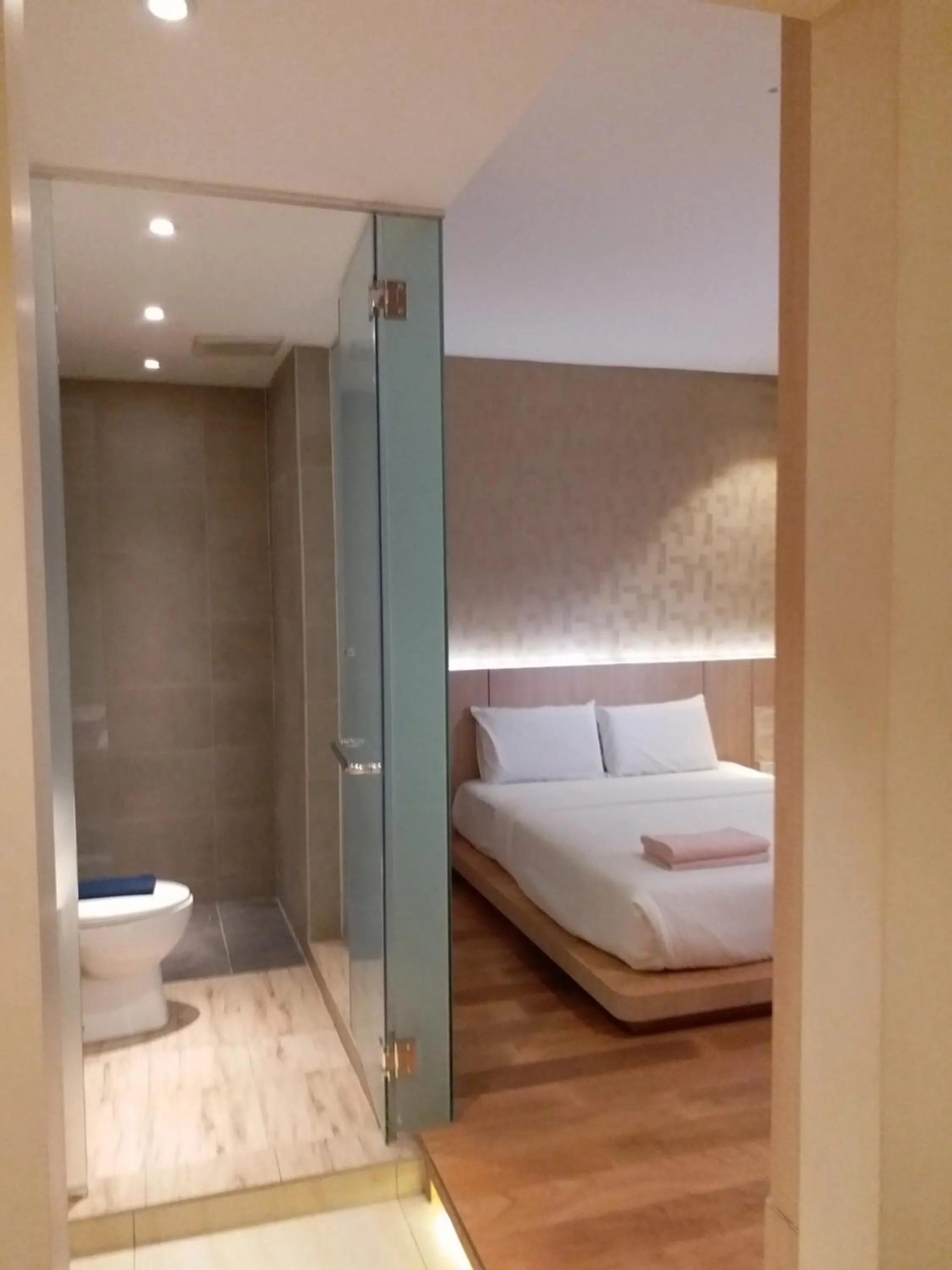 Bed in Kyoto Boutique Hotel