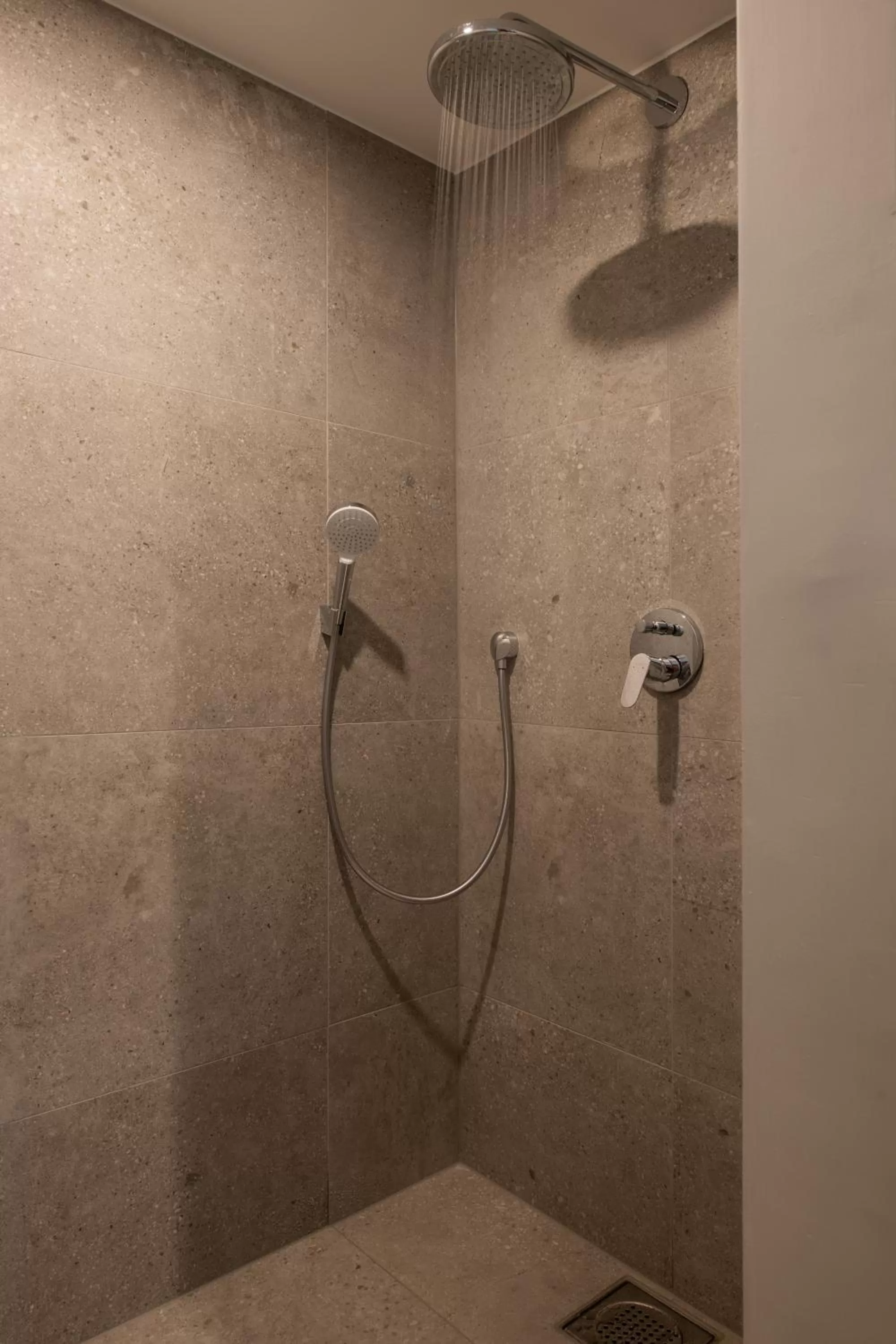 Shower in Curacao Avila Beach Hotel