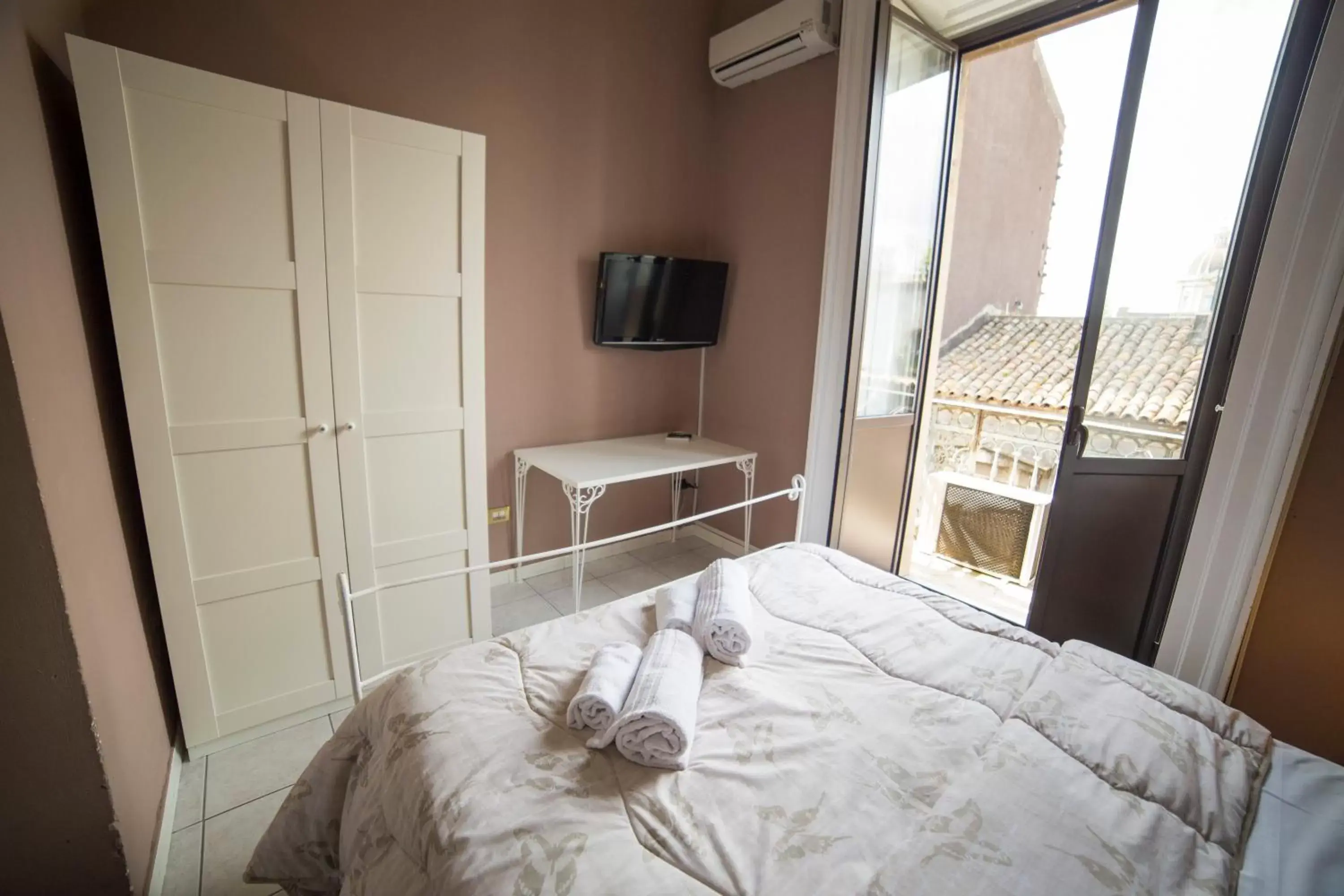 Double or Twin Room with Balcony in Hotel Biscari Double or Twin Room with Balcony in Hotel Biscari