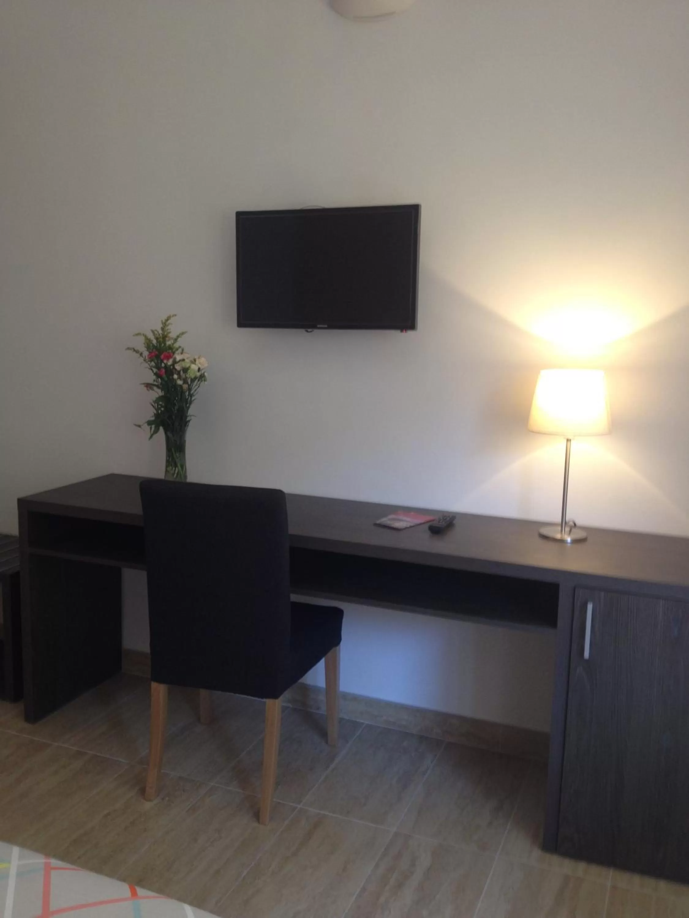 Decorative detail in Trastevere's Friends