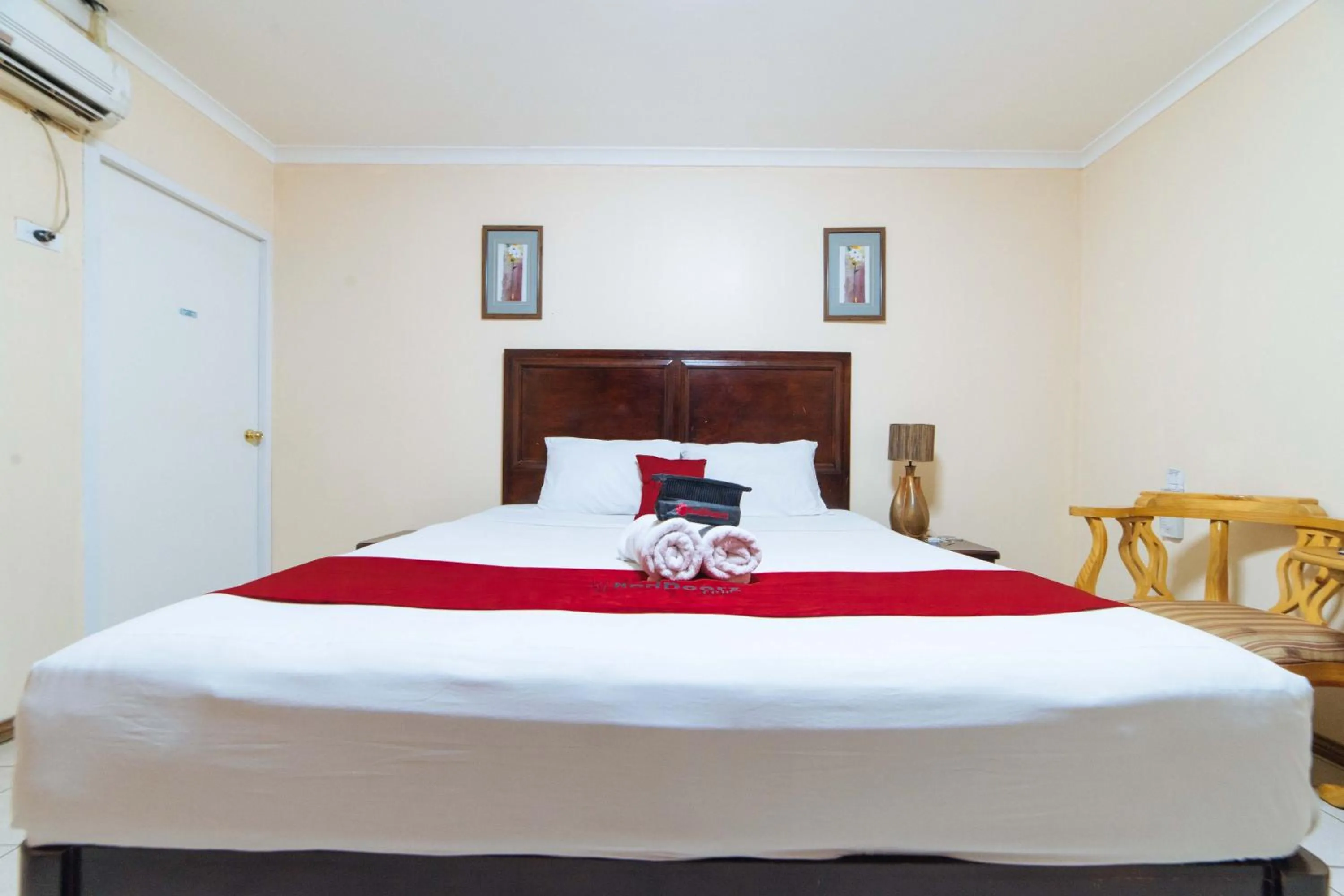 Bed in RedDoorz @ Clarkview 21st Street Angeles City