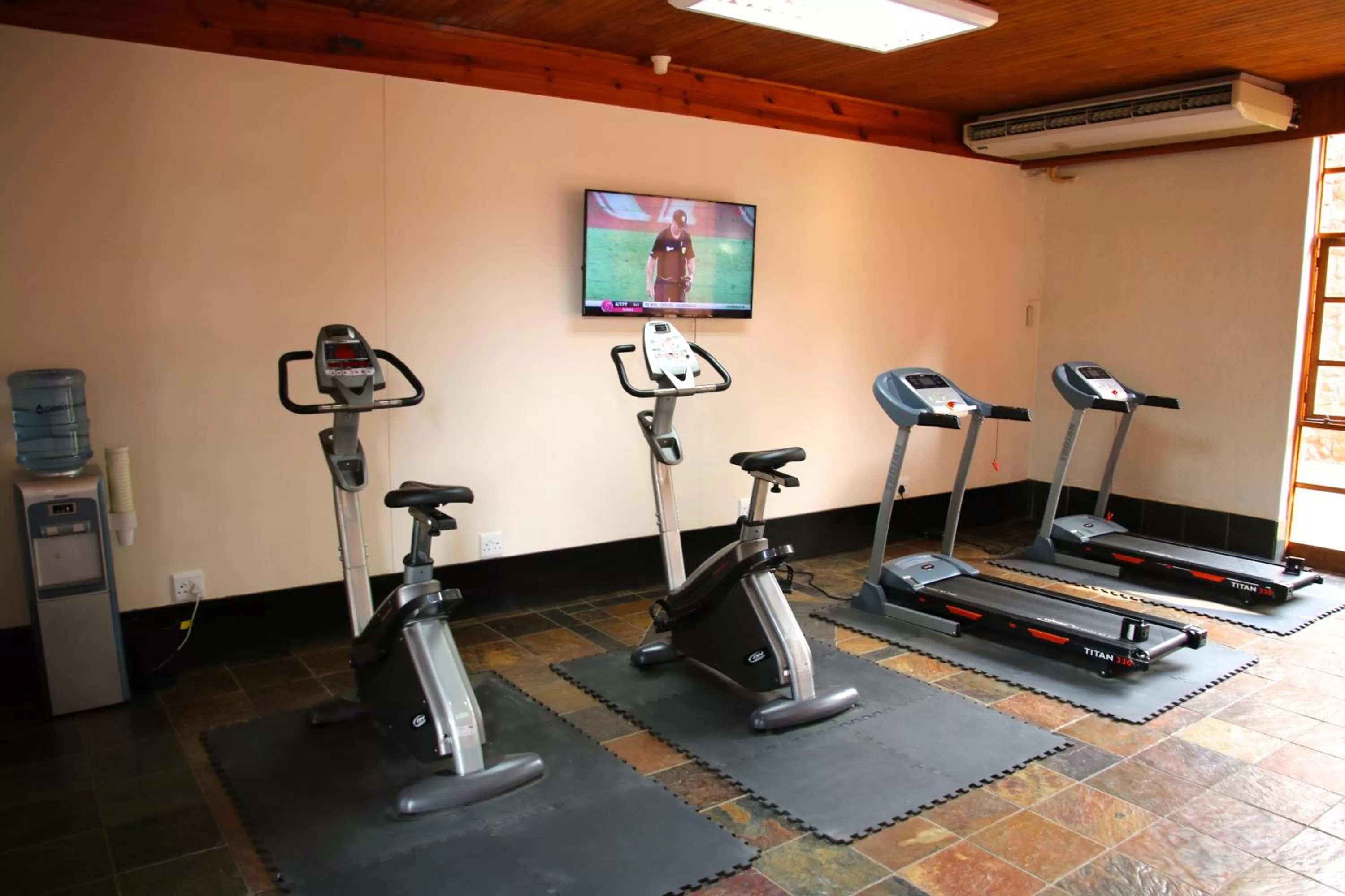 Fitness centre/facilities in African Sky Hotels - Pine Lake Inn