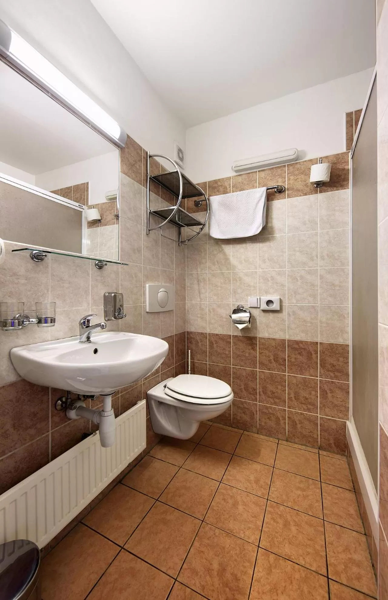 Bathroom in Hotel Golden City Garni