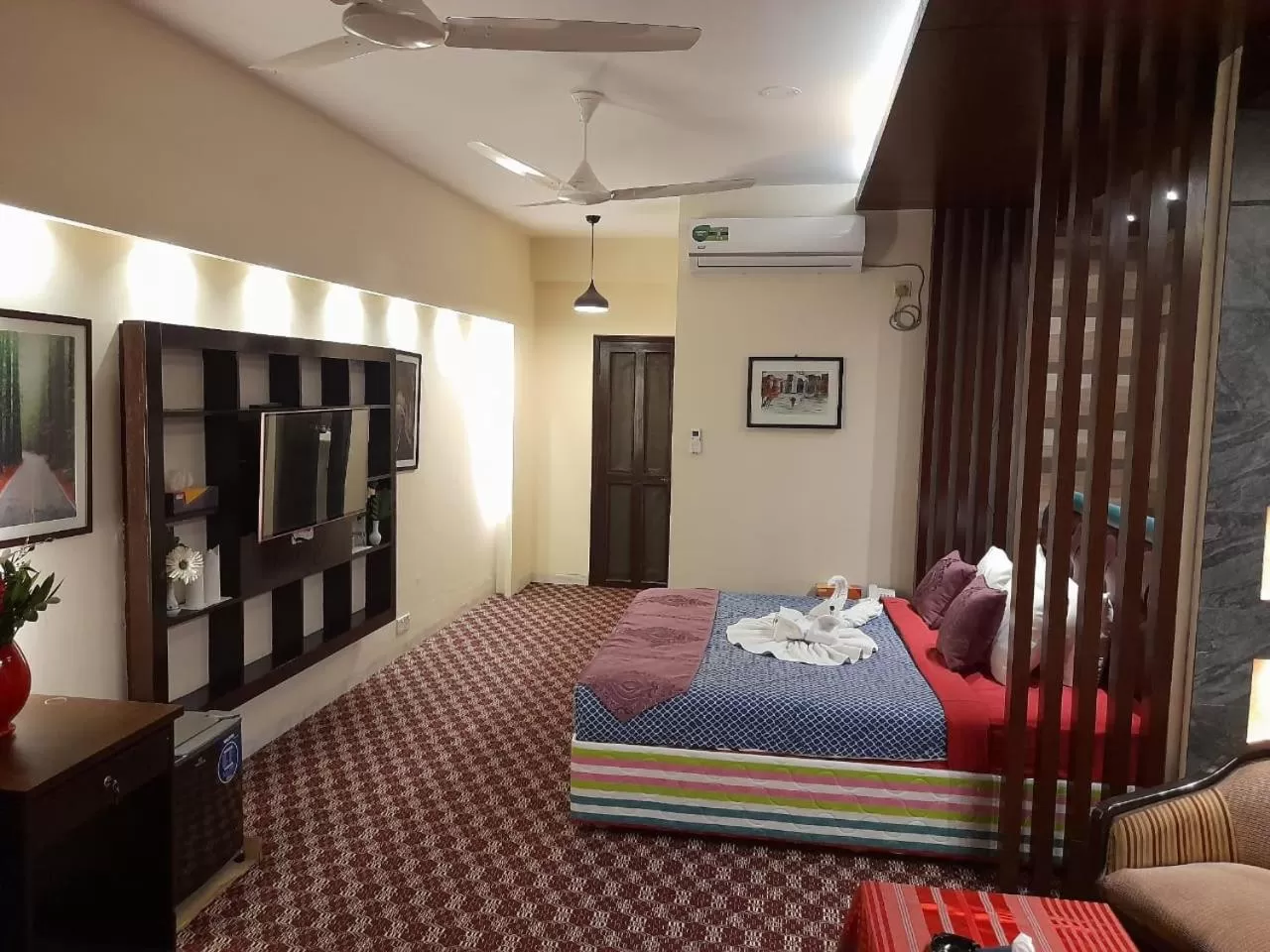 Center Point Apartment