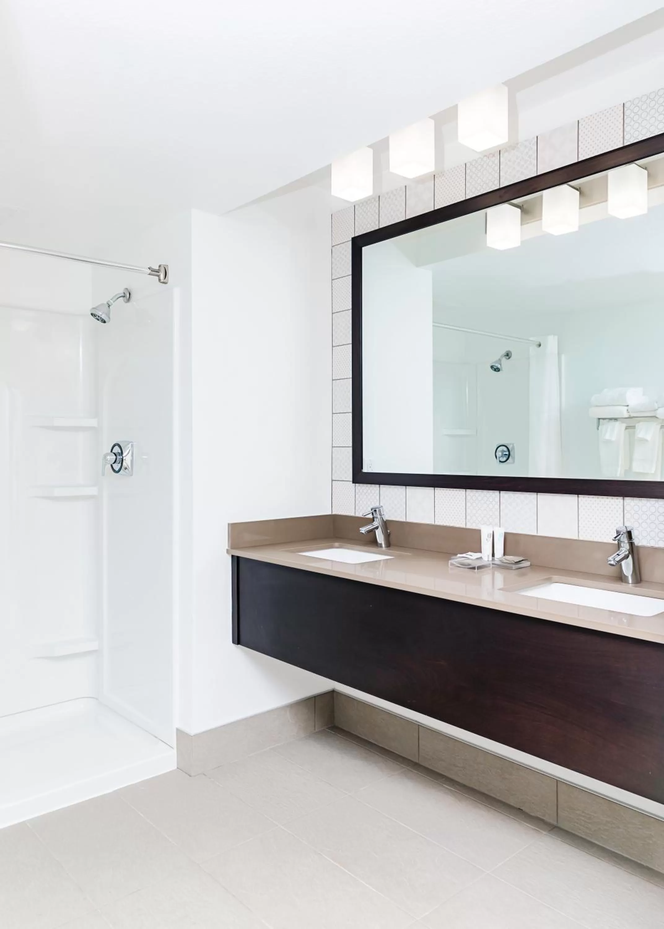 Bathroom in Country Inn & Suites by Radisson, Appleton Airport - Fox River Mall Area