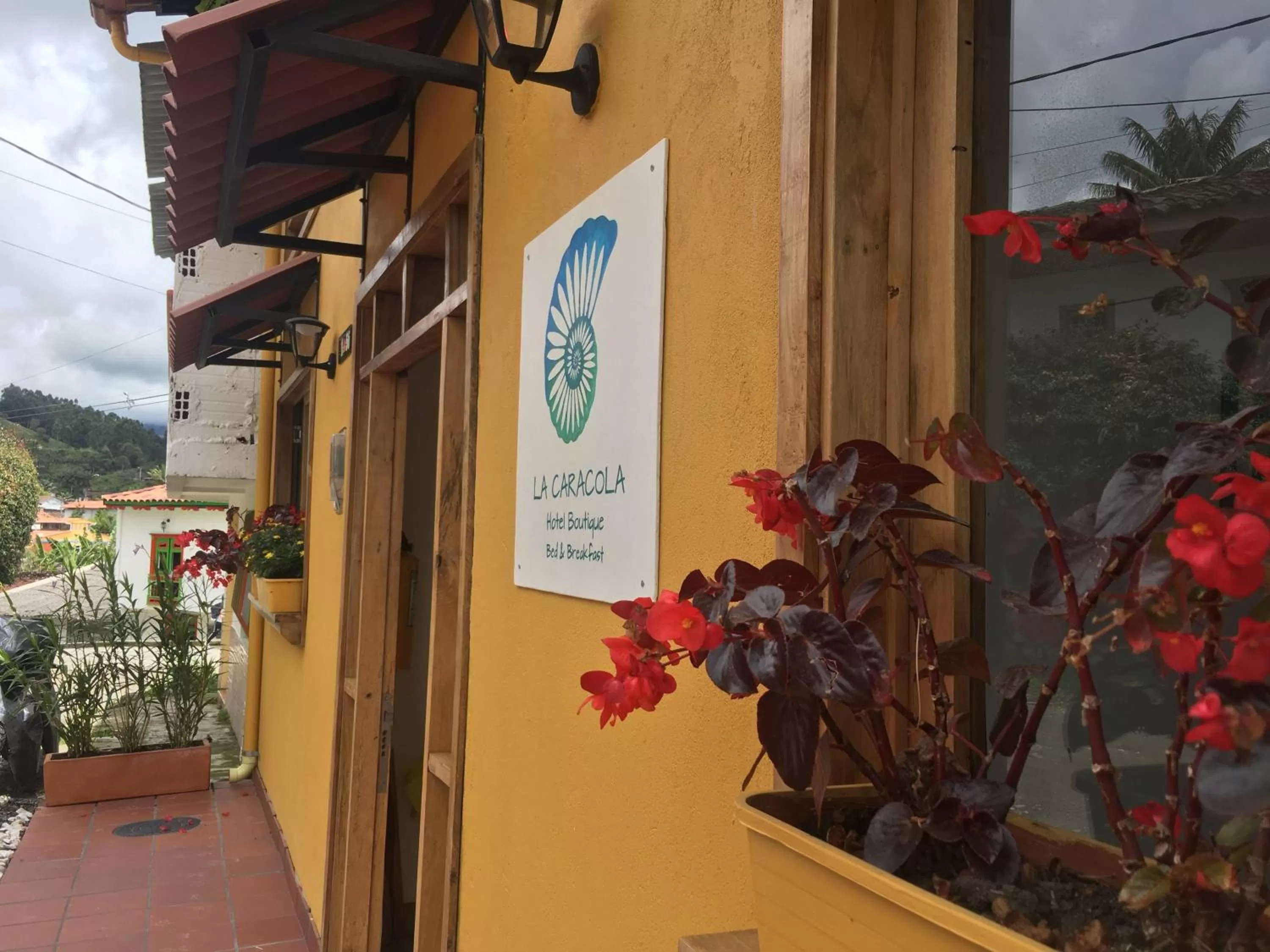 Facade/entrance in Hotel La Caracola