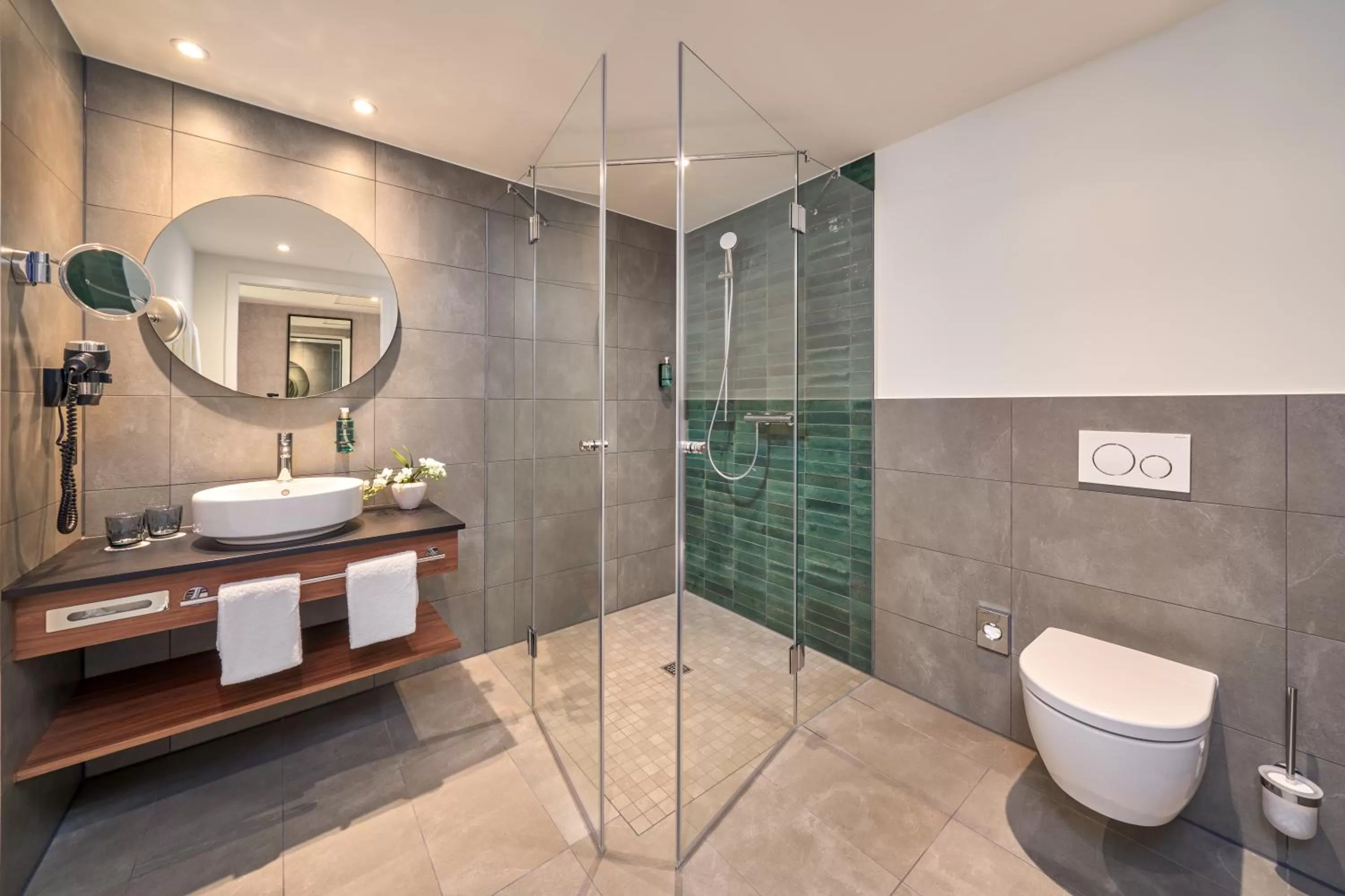 Bathroom in Karls Hotel