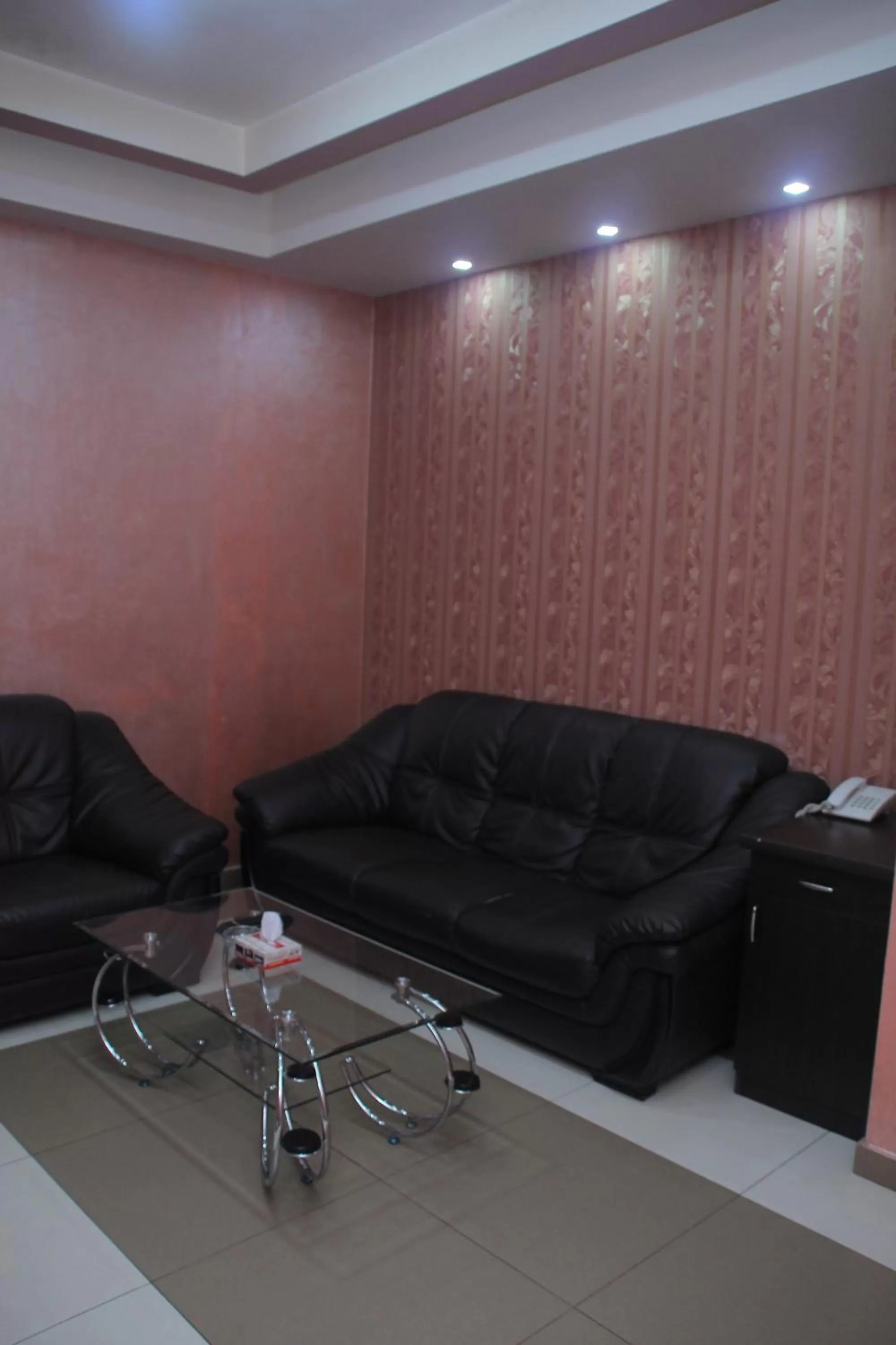 Living room, Seating Area in Mirage Hotel