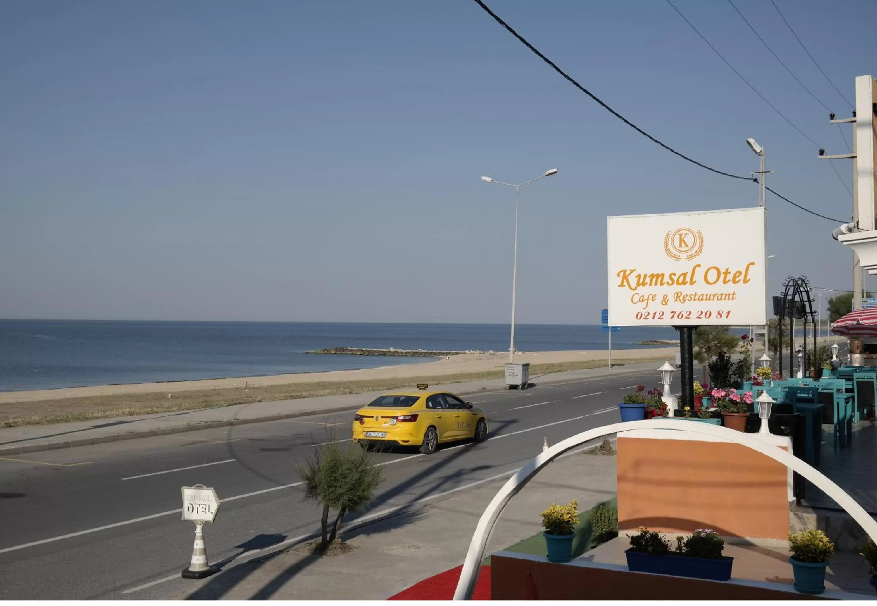 Beach in istanbul Airport Kumsal Otel