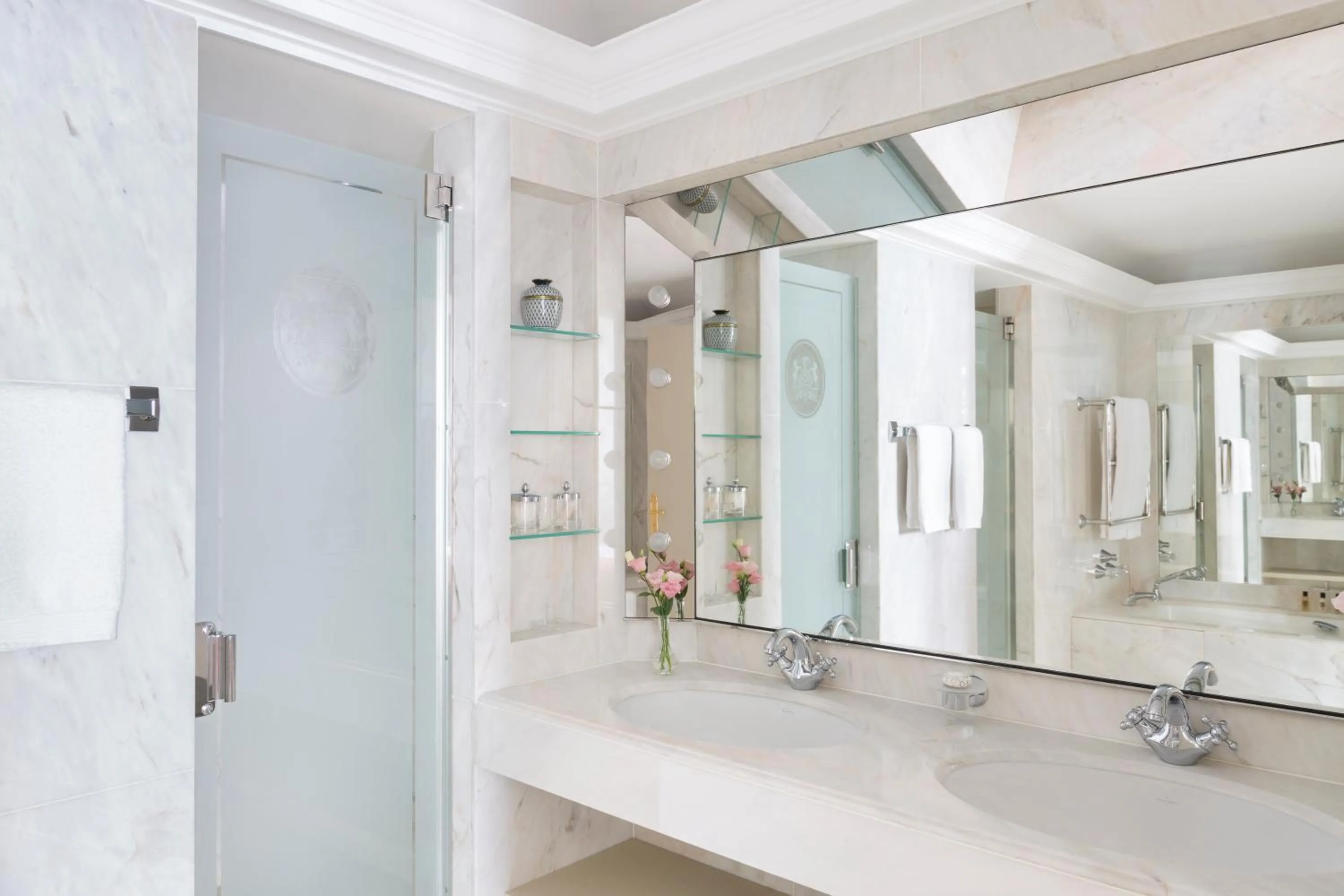 Bathroom in Le Bristol Paris, Oetker Hotels