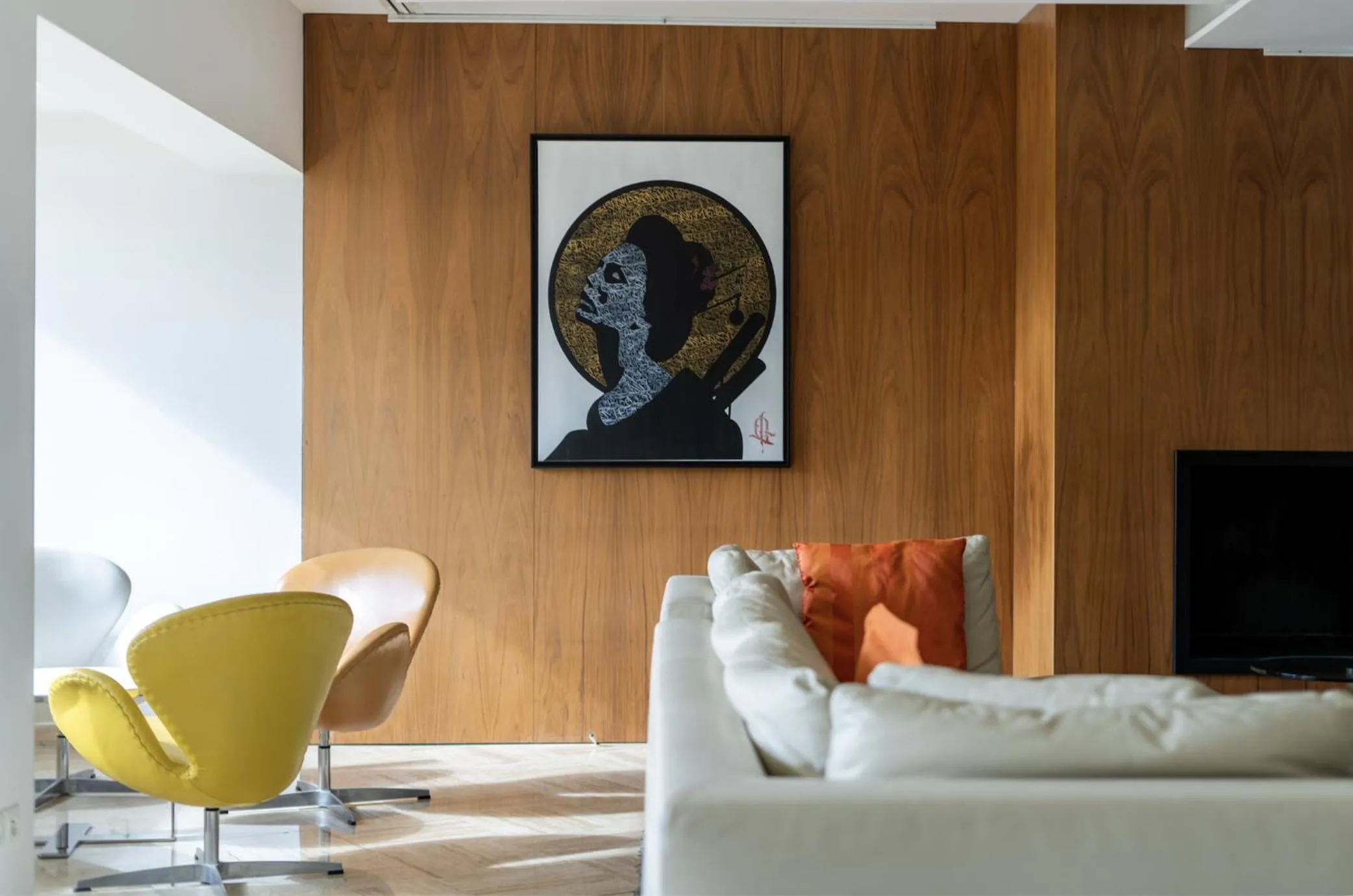 Seating area in Hotel Restaurant La Vague de Saint Paul