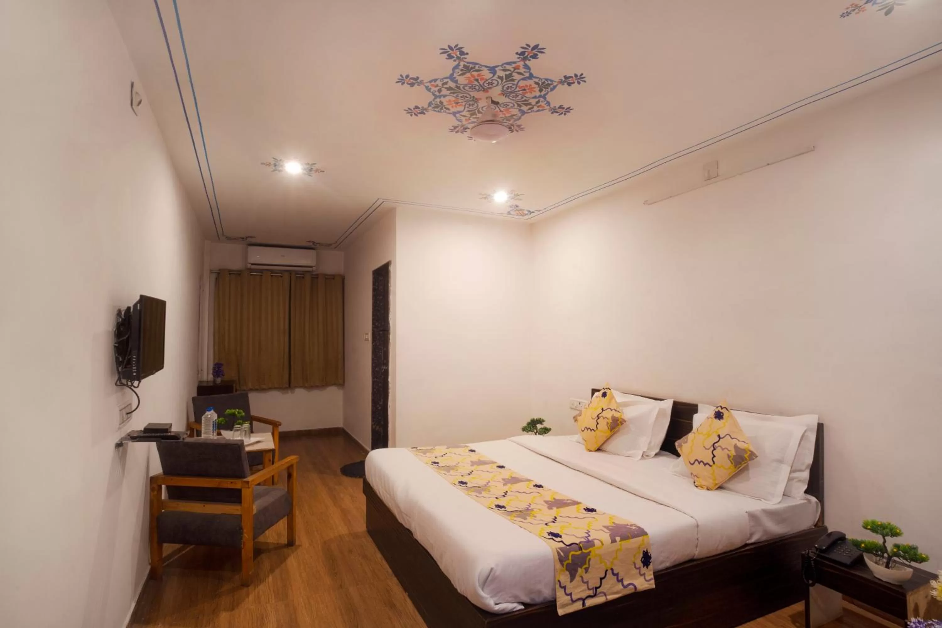 Photo of the whole room, Bed in Tripli Hotels Arunoday Palace