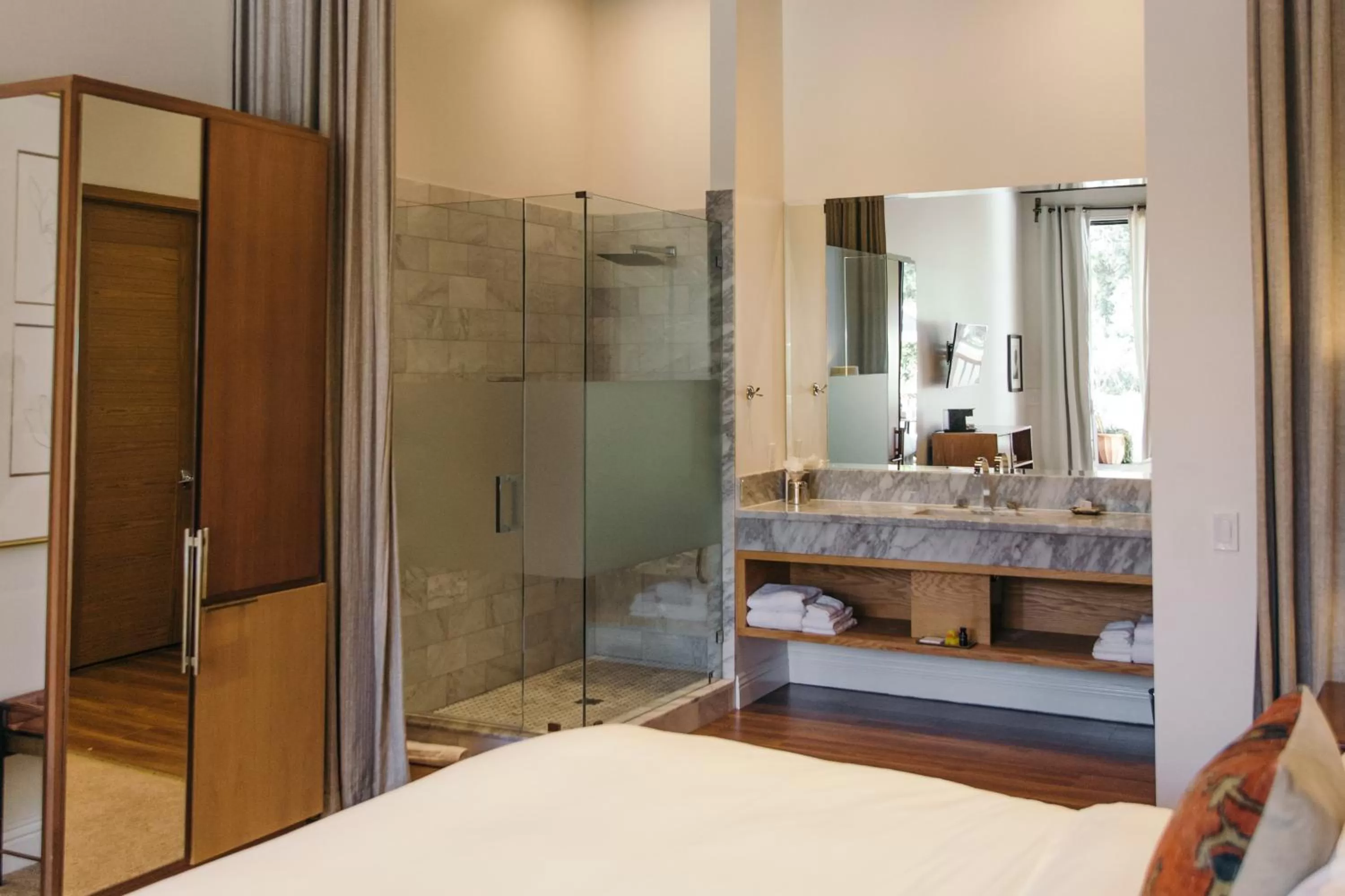 Bed in CALAMIGOS RANCH Resort & Spa