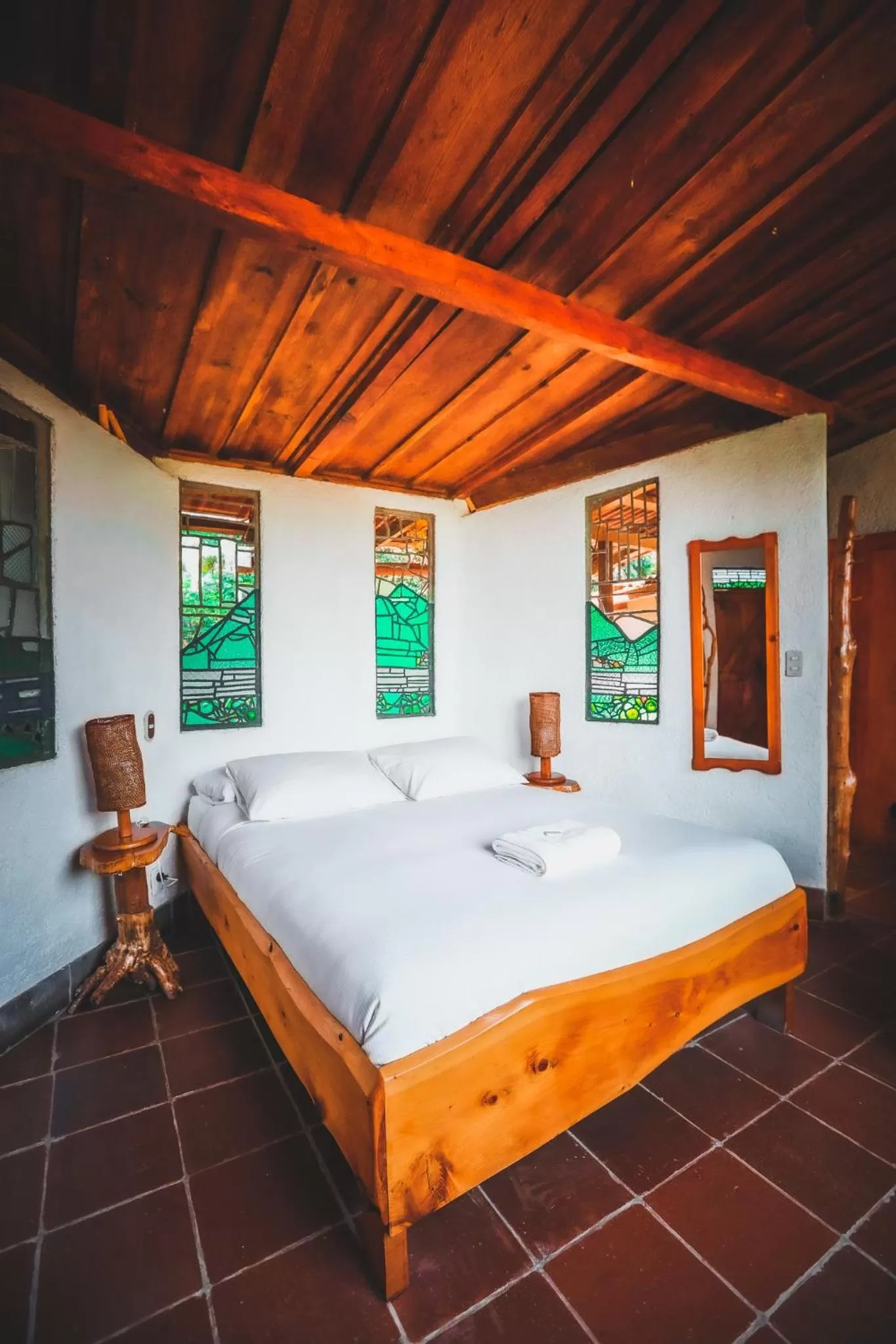 Bed in Lush Atitlán