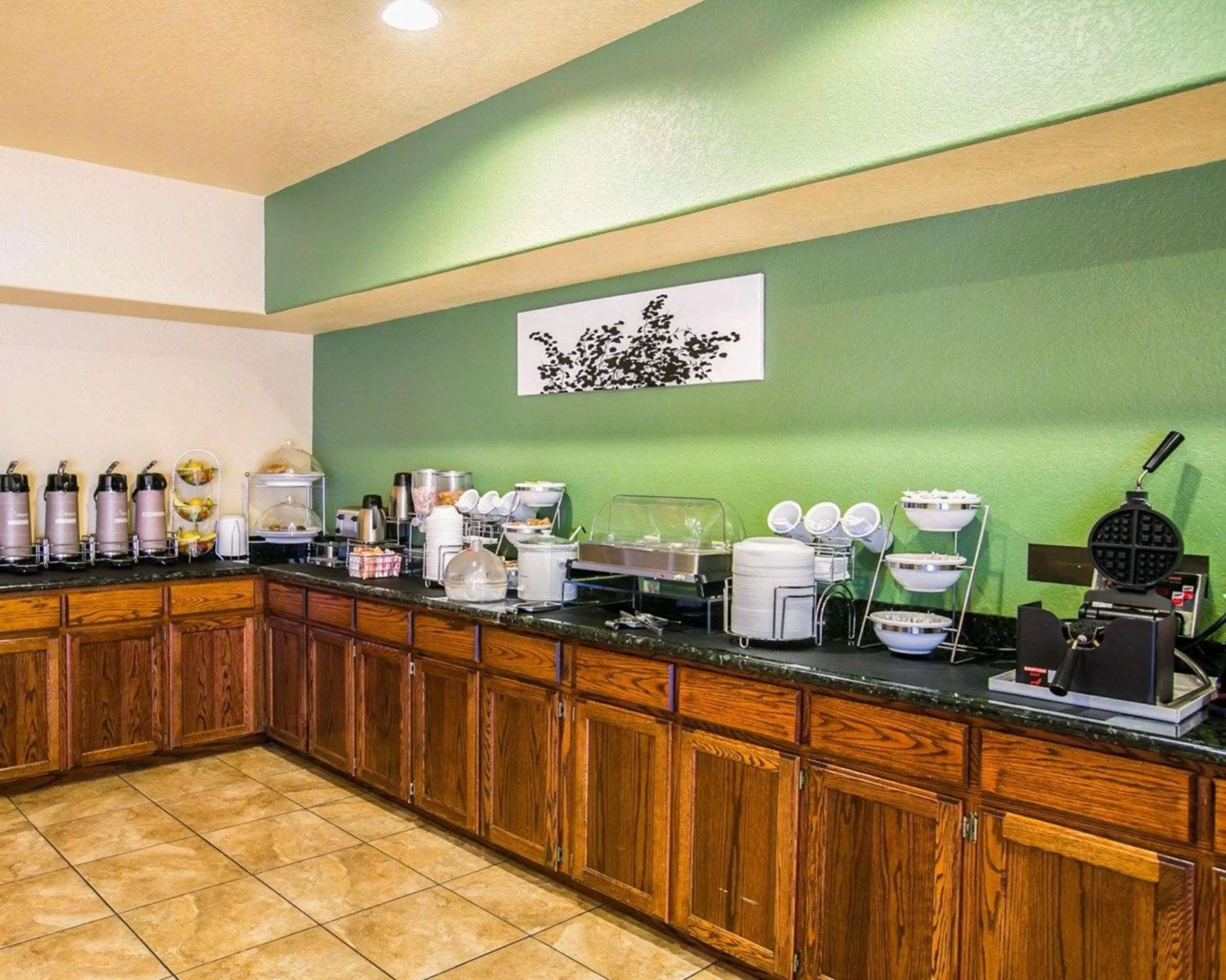 Restaurant/places to eat in Sleep Inn & Suites Gonzales near Palmetto State Park