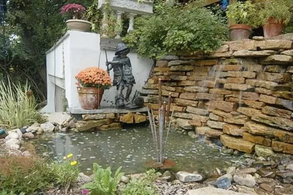 Garden in Gaslight Bed & Breakfast