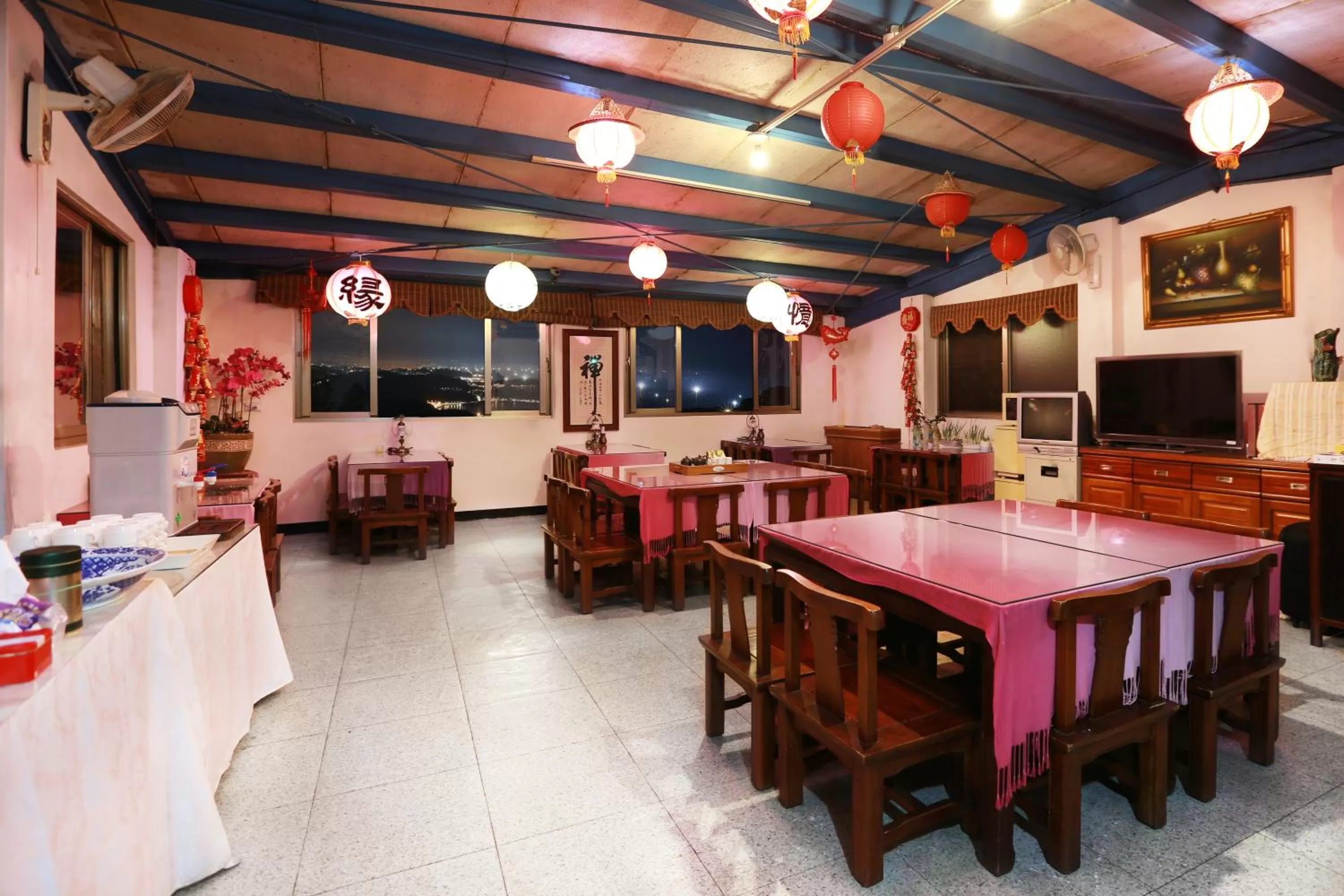 Restaurant/Places to Eat in Yuan-Yee Homestay