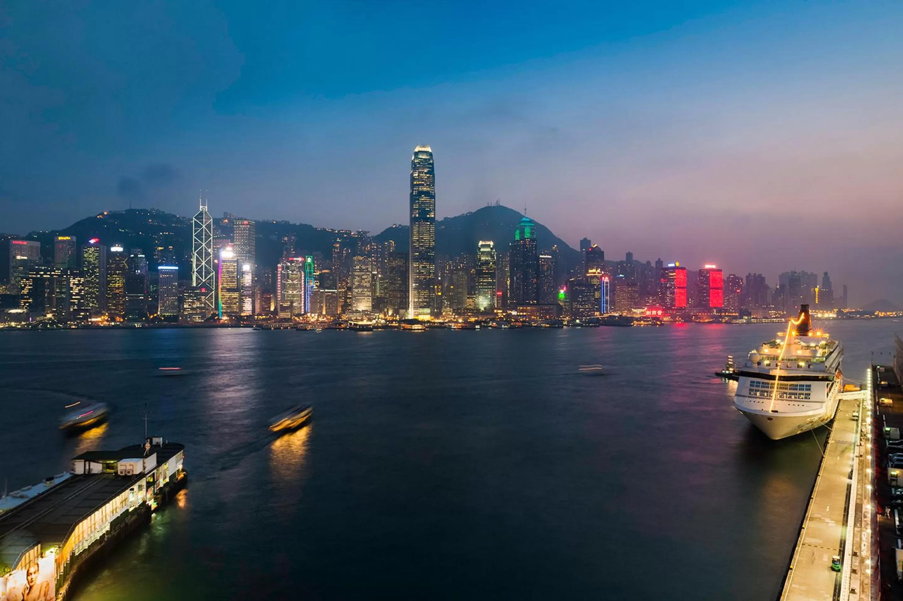 View (from property/room) in Marco Polo Hongkong Hotel