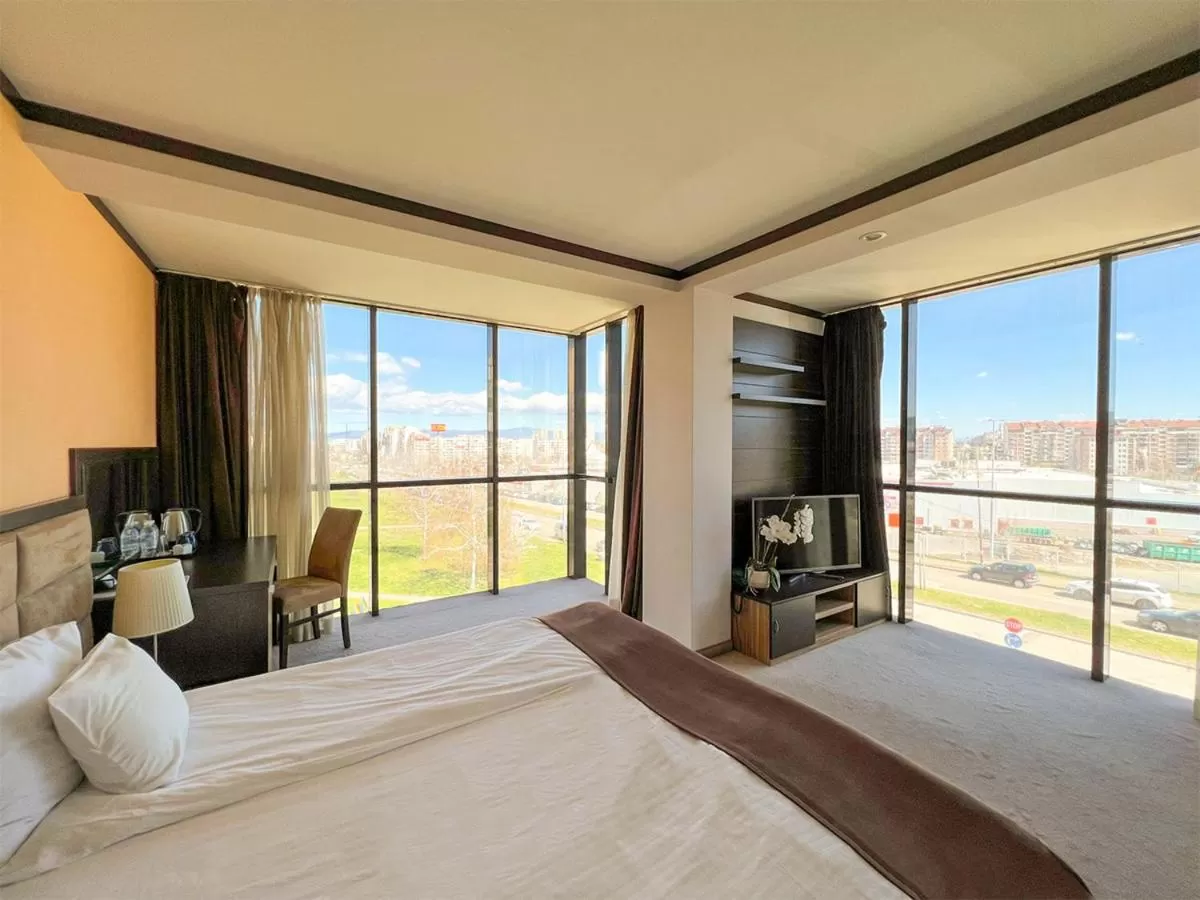 View (from property/room), Bed in Hotel Dream