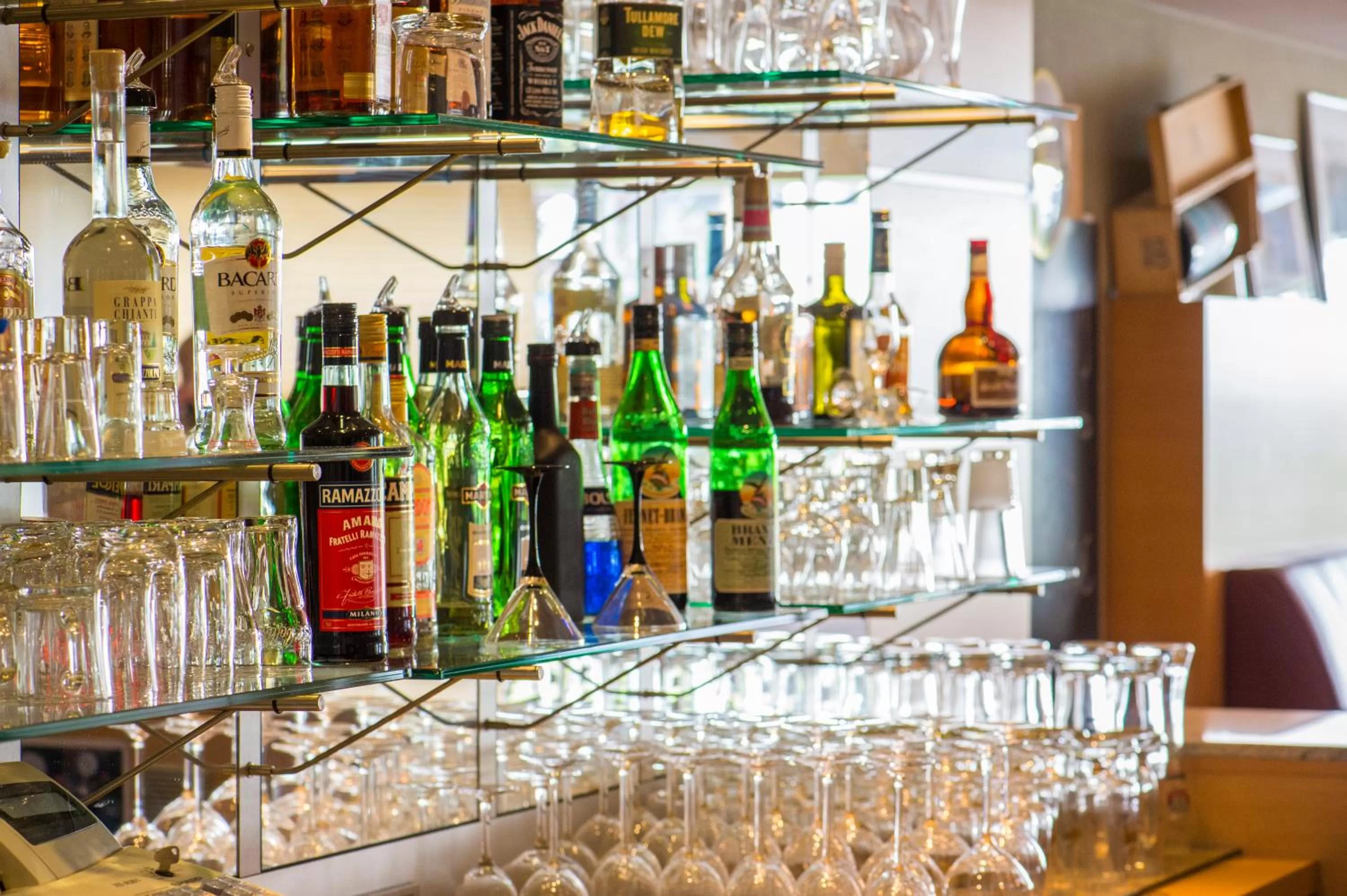 Lounge or bar in STADT HOTEL Iserlohn