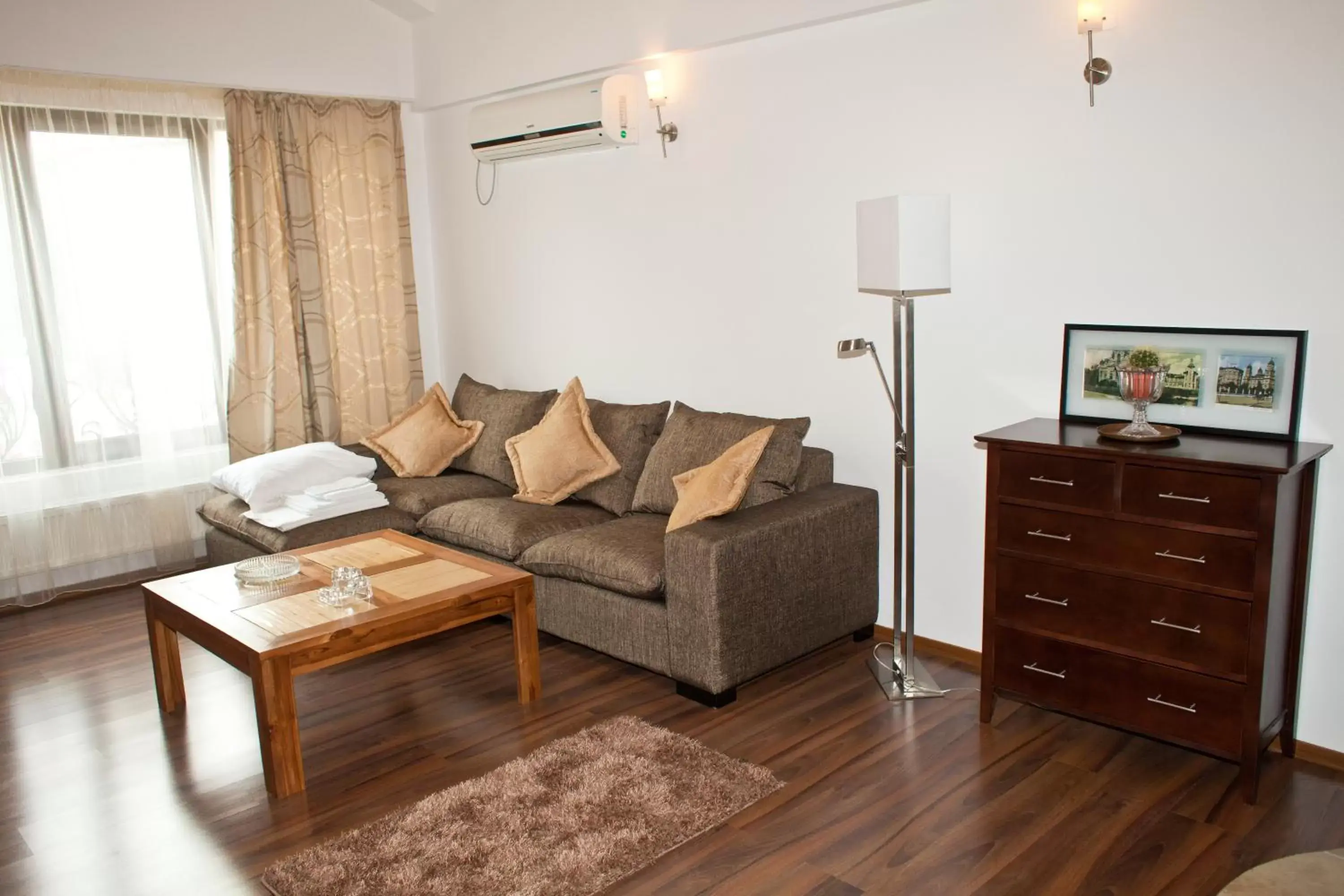 Duplex Apartment in Hotel Belleville Duplex Apartment in Hotel Belleville