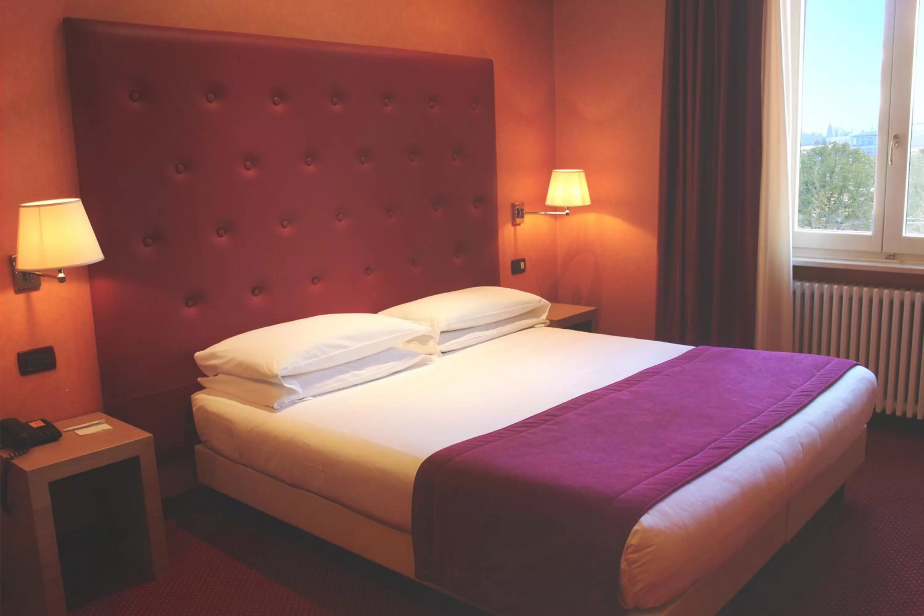 Bed in Best Western Hotel Piemontese