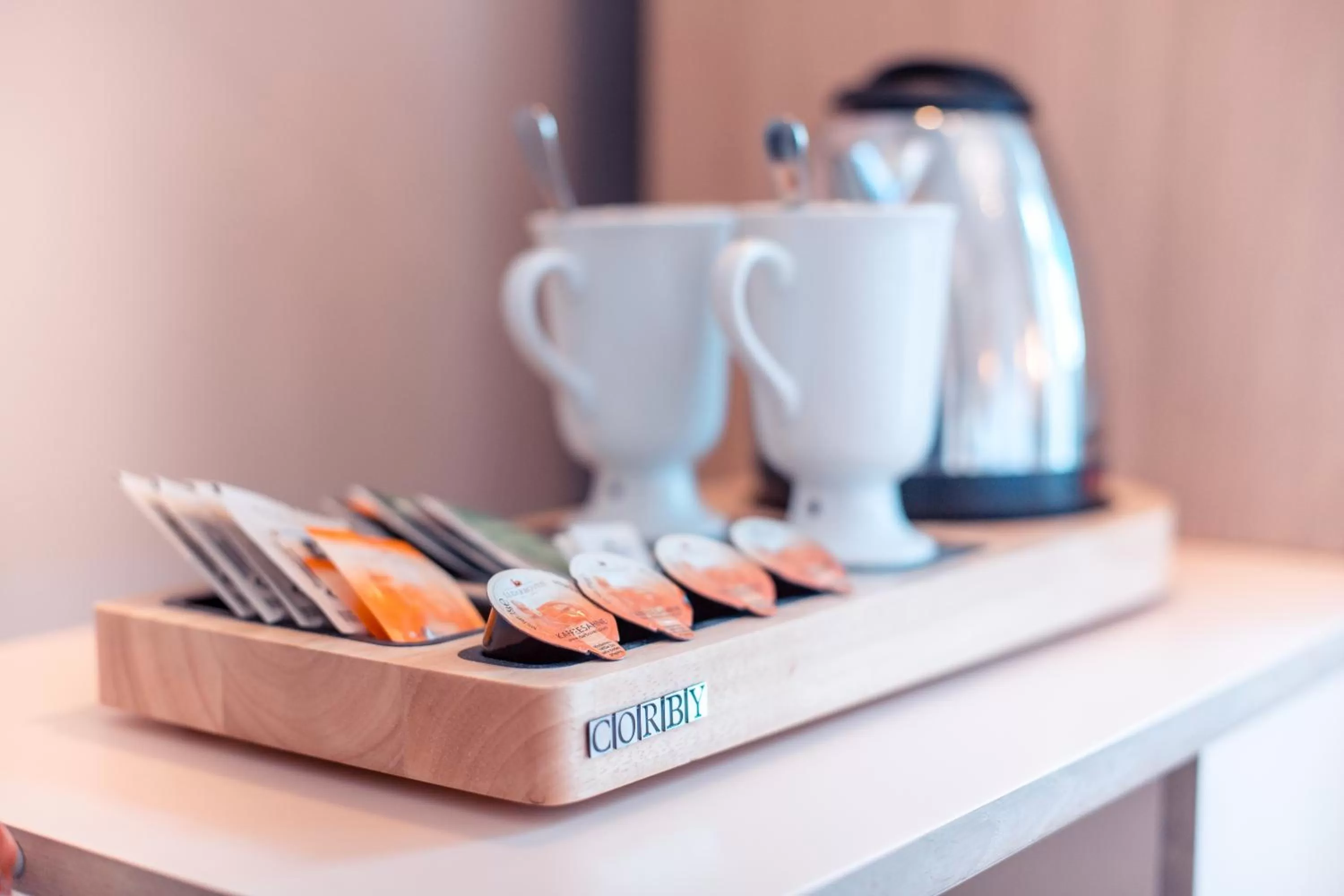 Coffee/tea facilities in Hotel Bleibtreu Berlin by Golden Tulip