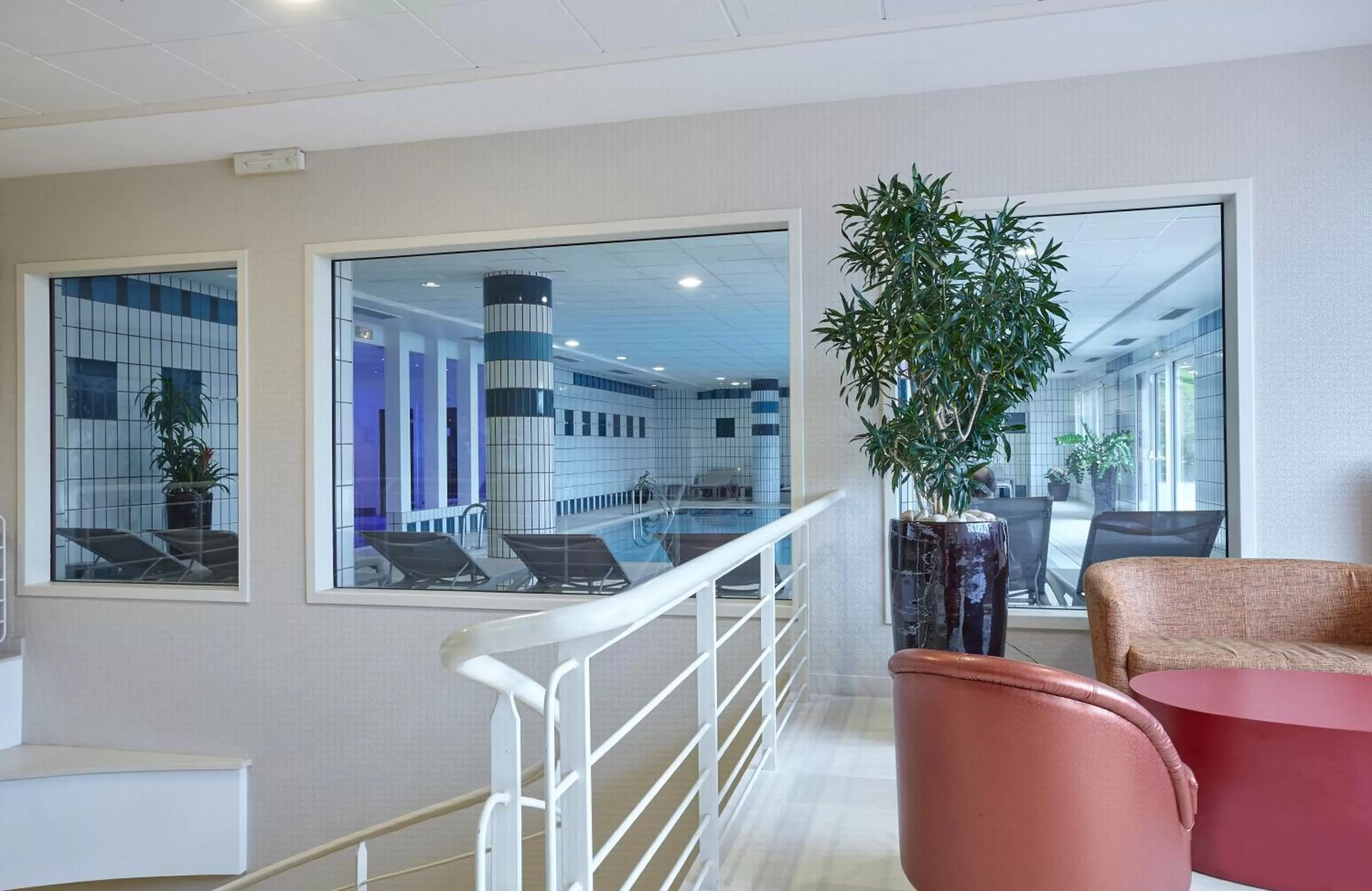 Swimming pool in Hôtel Spa Du Béryl